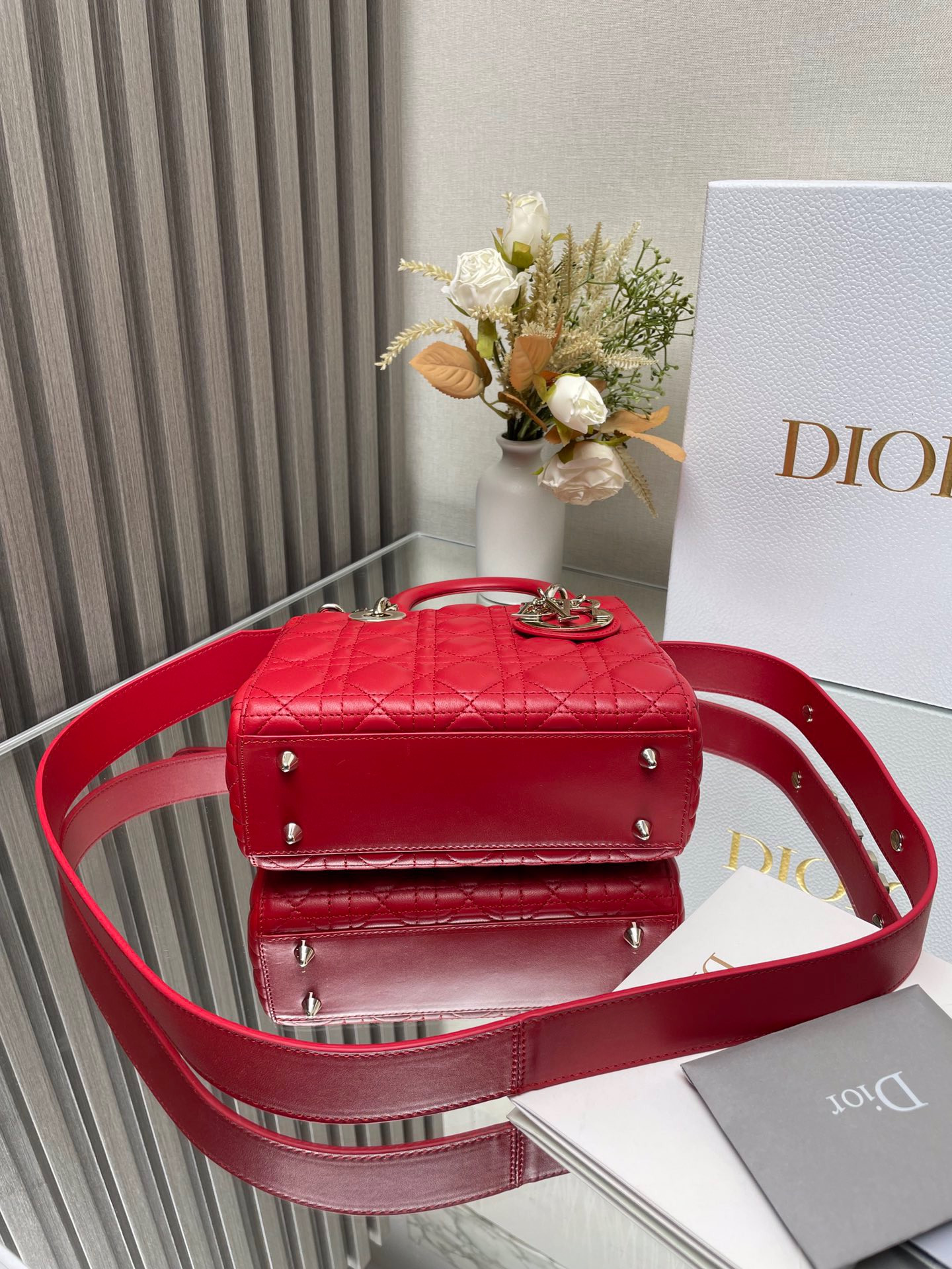small lady D*or my abcD*or bag red 8 x 6.5 x 3 inches