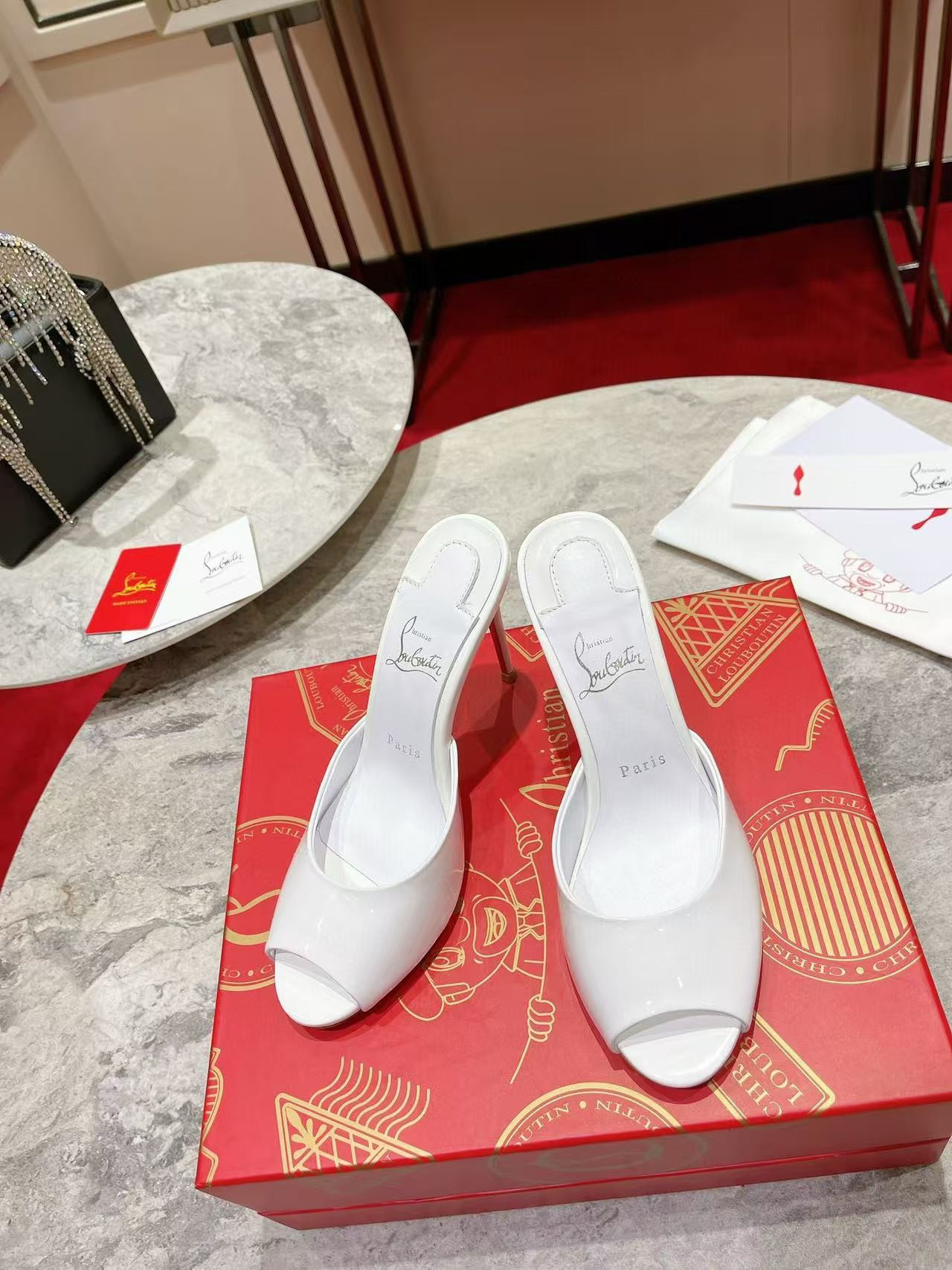 ua Ch**an louboutin bridal me dolly patent leather mules