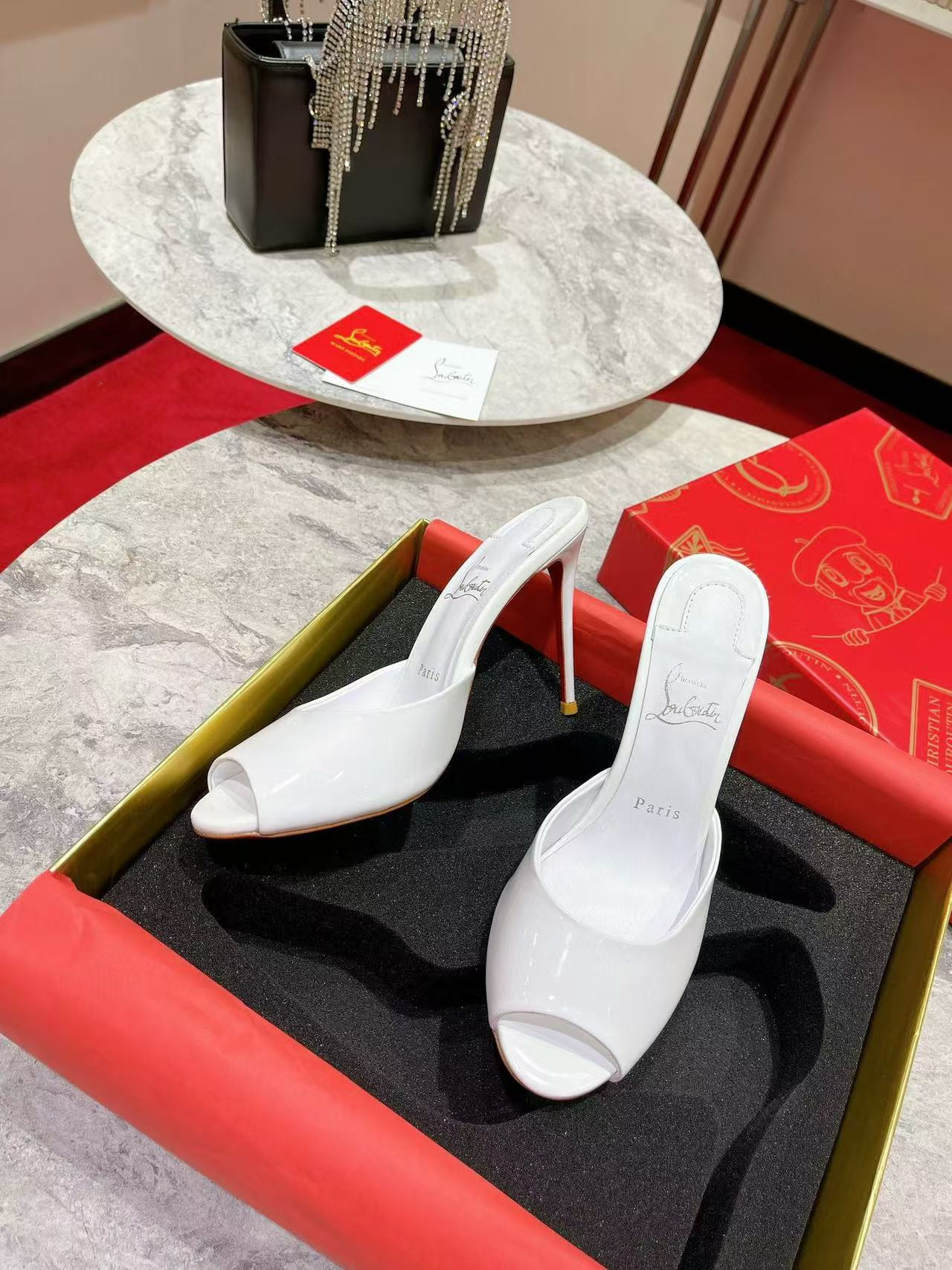 ua Ch**an louboutin bridal me dolly patent leather mules