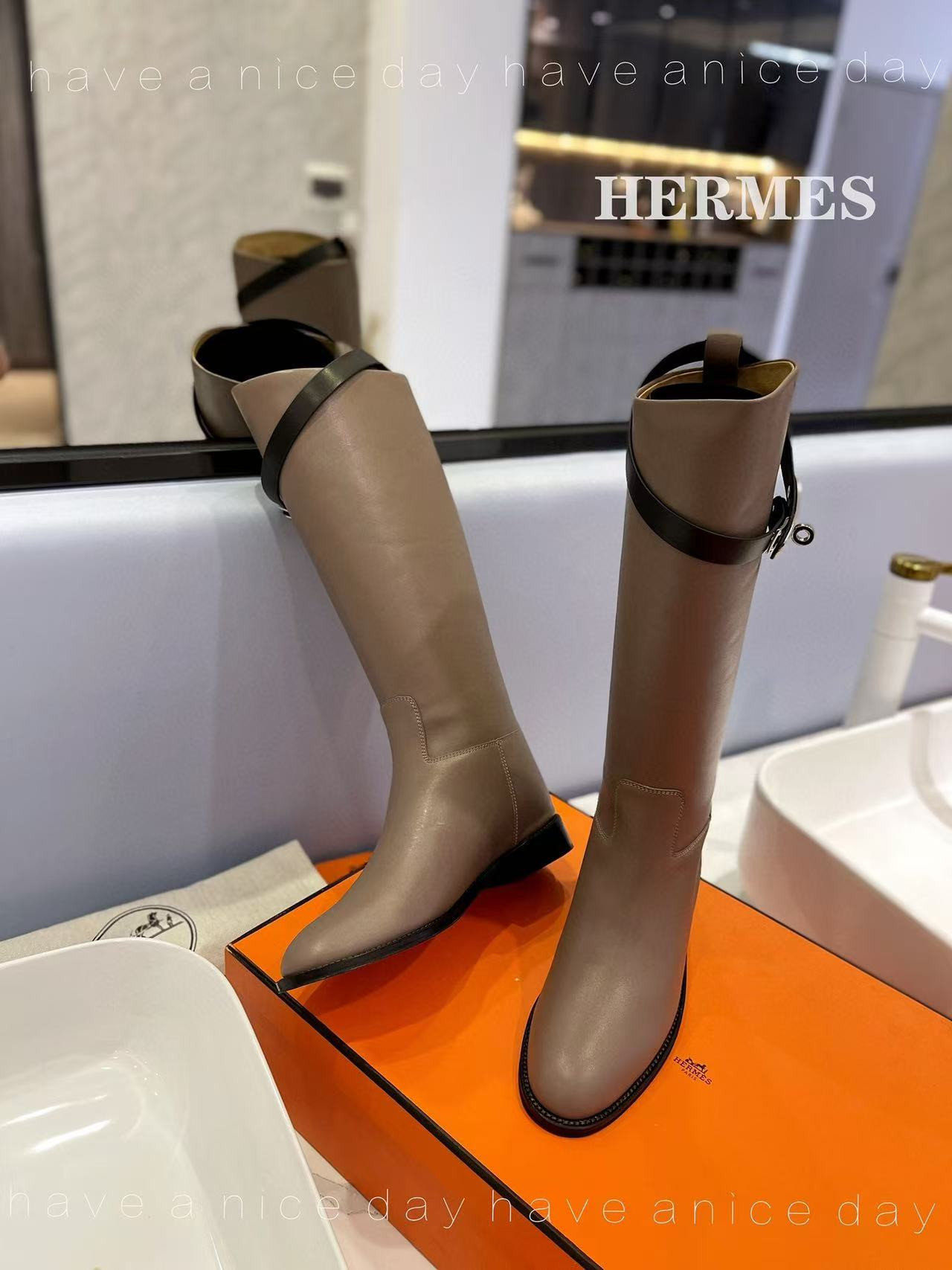 ua H**mes jumping boots