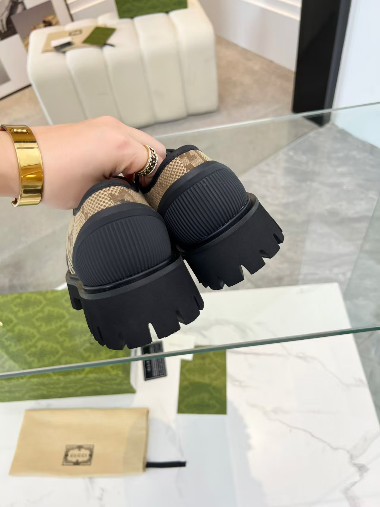 ua G*u*i maxi gg lace-up shoes
