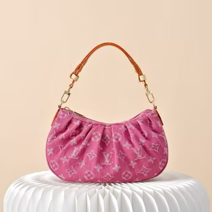 LV Pochette Valley M28327 15x7x21cm