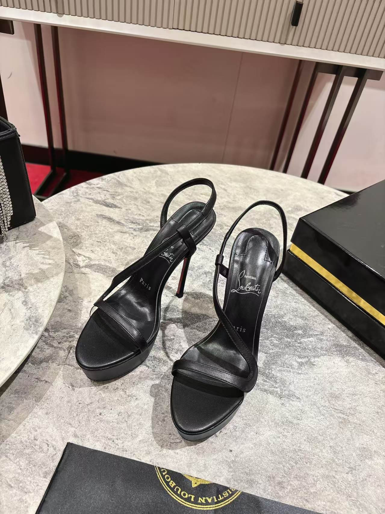 ua Ch**an louboutin rosalie alta rosalie alta sandals 15cm heel