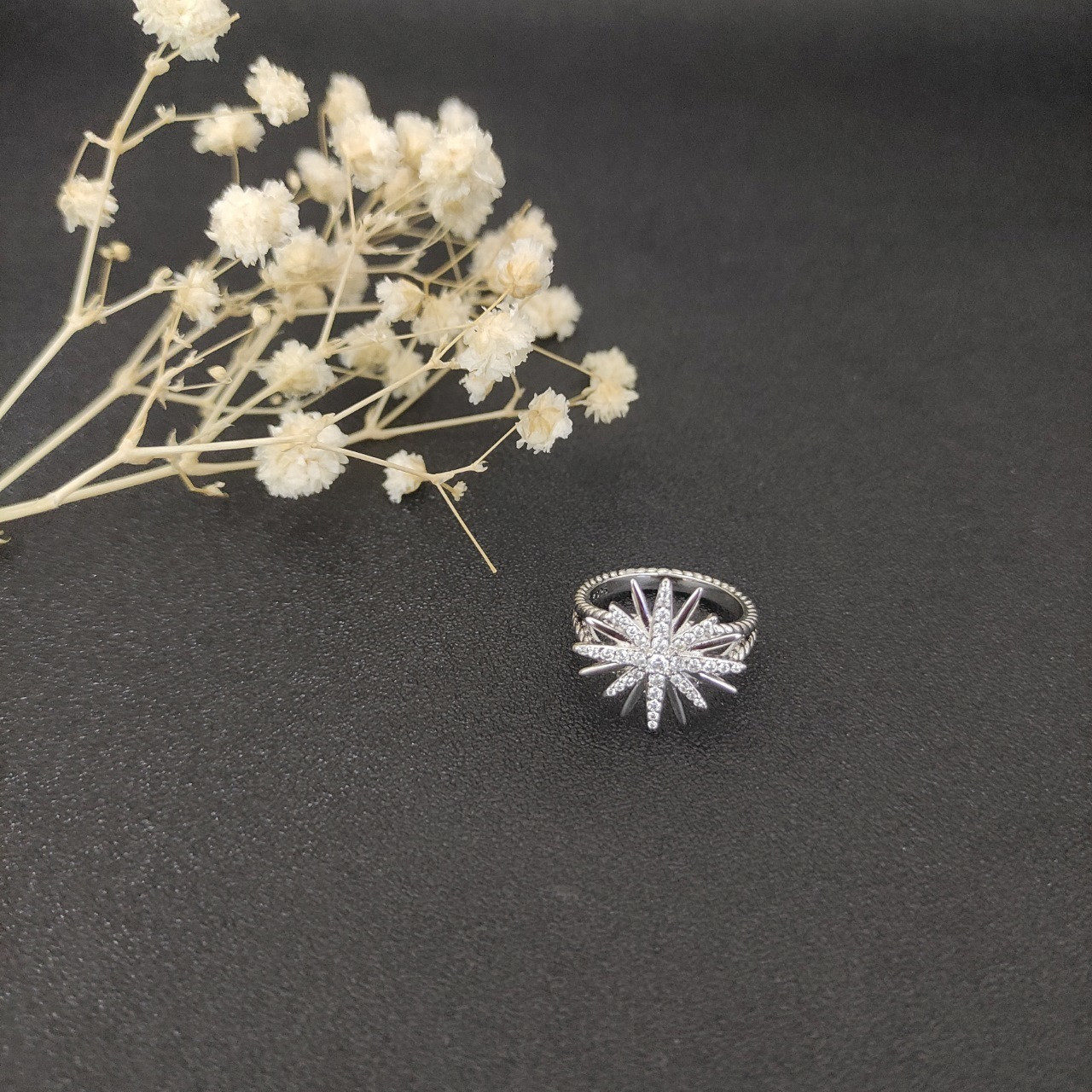 dau1d Yvrm*n sunflower starry ring