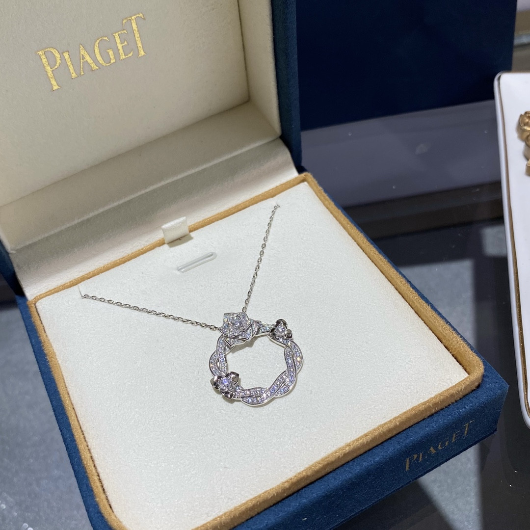P1aget rose hoop necklace
