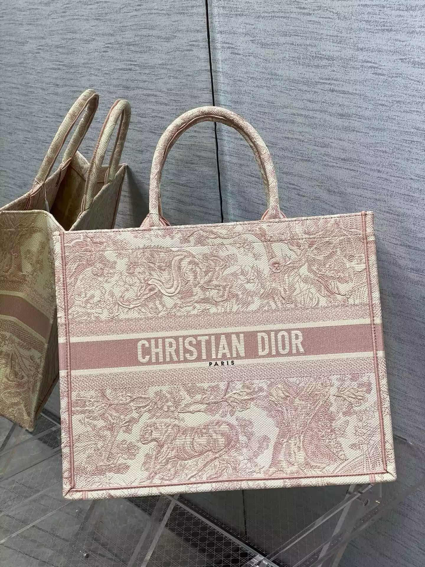 D*or book tote 42x18x35cm