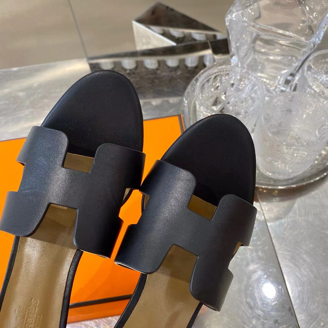 ua H**mes legend sandal