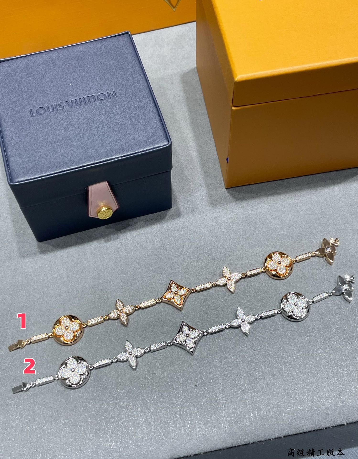 l0*is v*t0n large six-flower full Di*m*nd bracelet