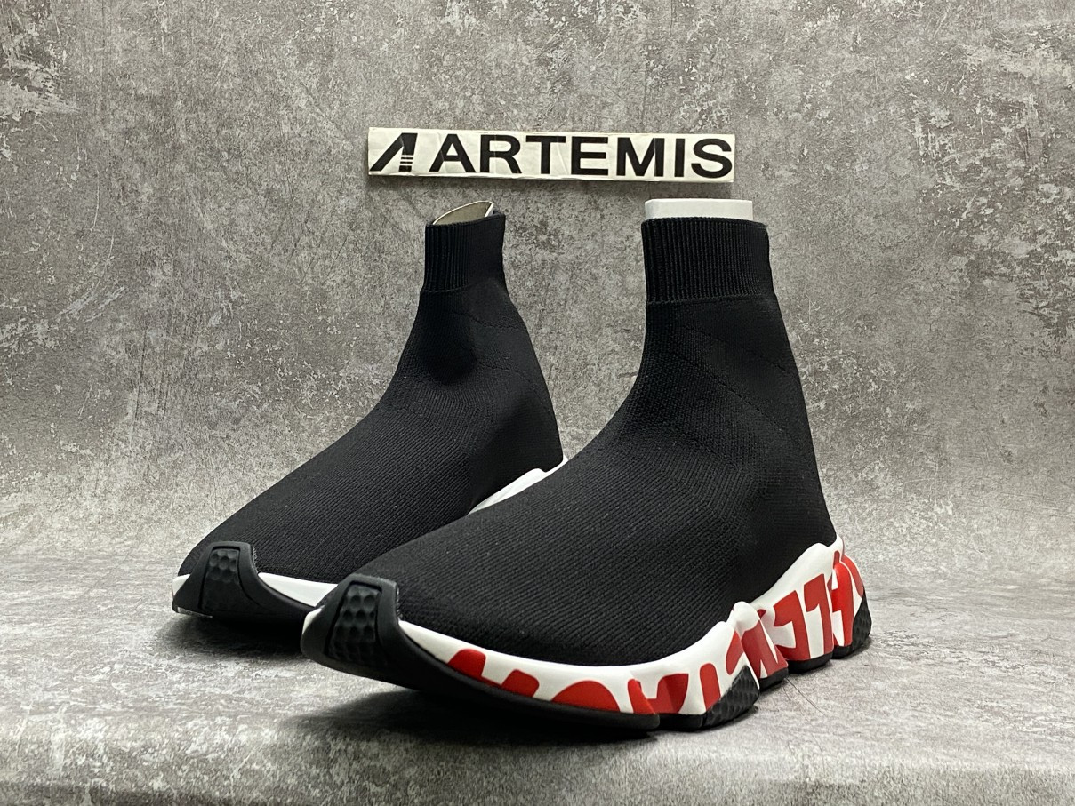 balenciga Gr*ffiti speed red sole