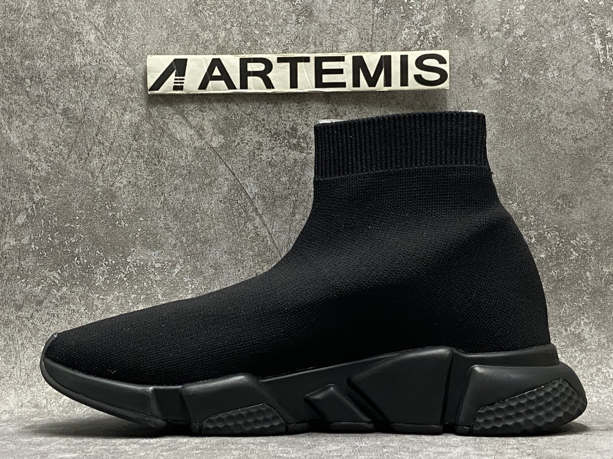 balenciga speed Gr*ffiti trainers black