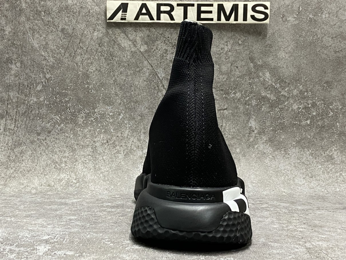 balenciga speed Gr*ffiti trainers black