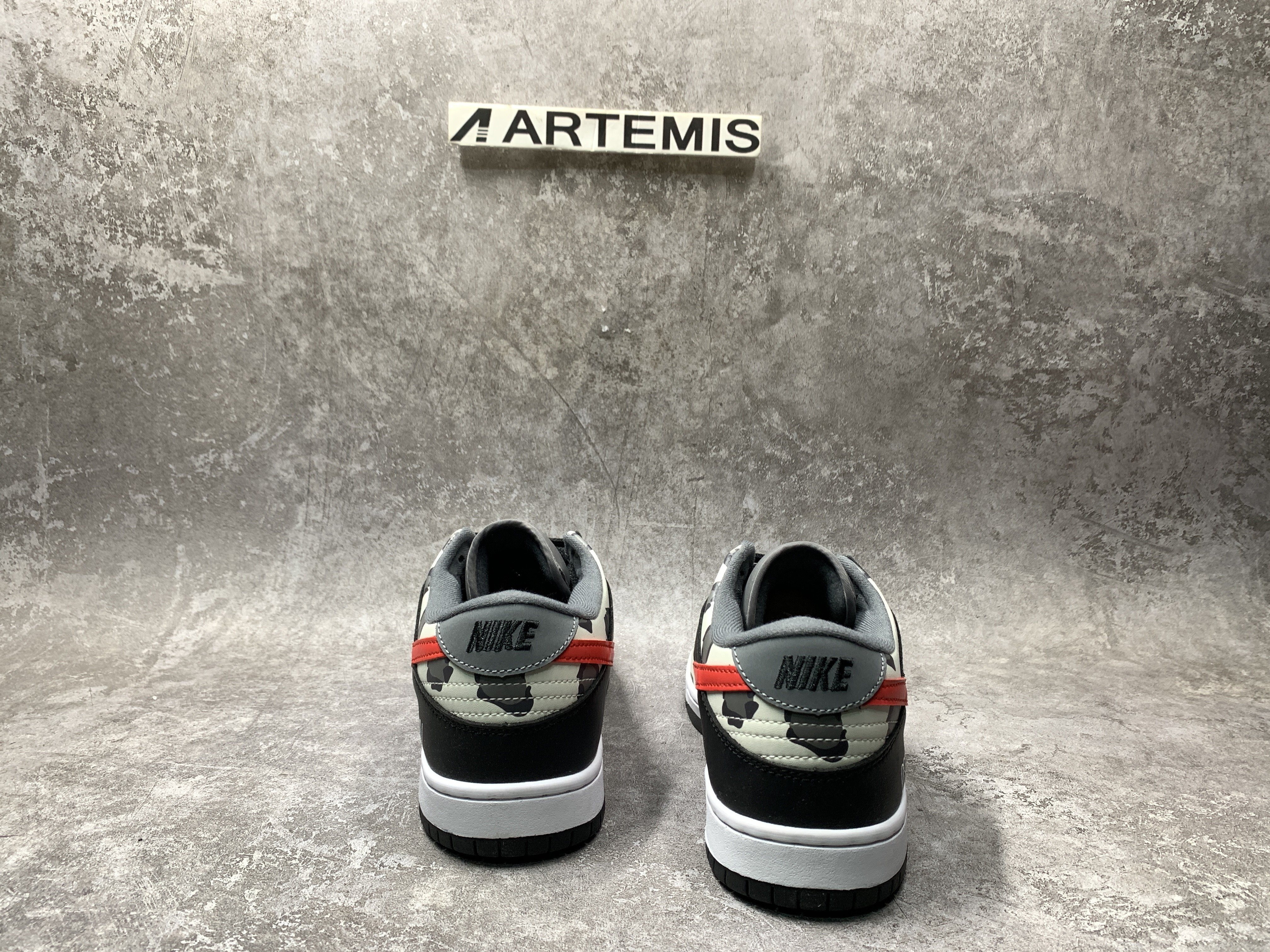 nike dunk sb low Gr*ffiti