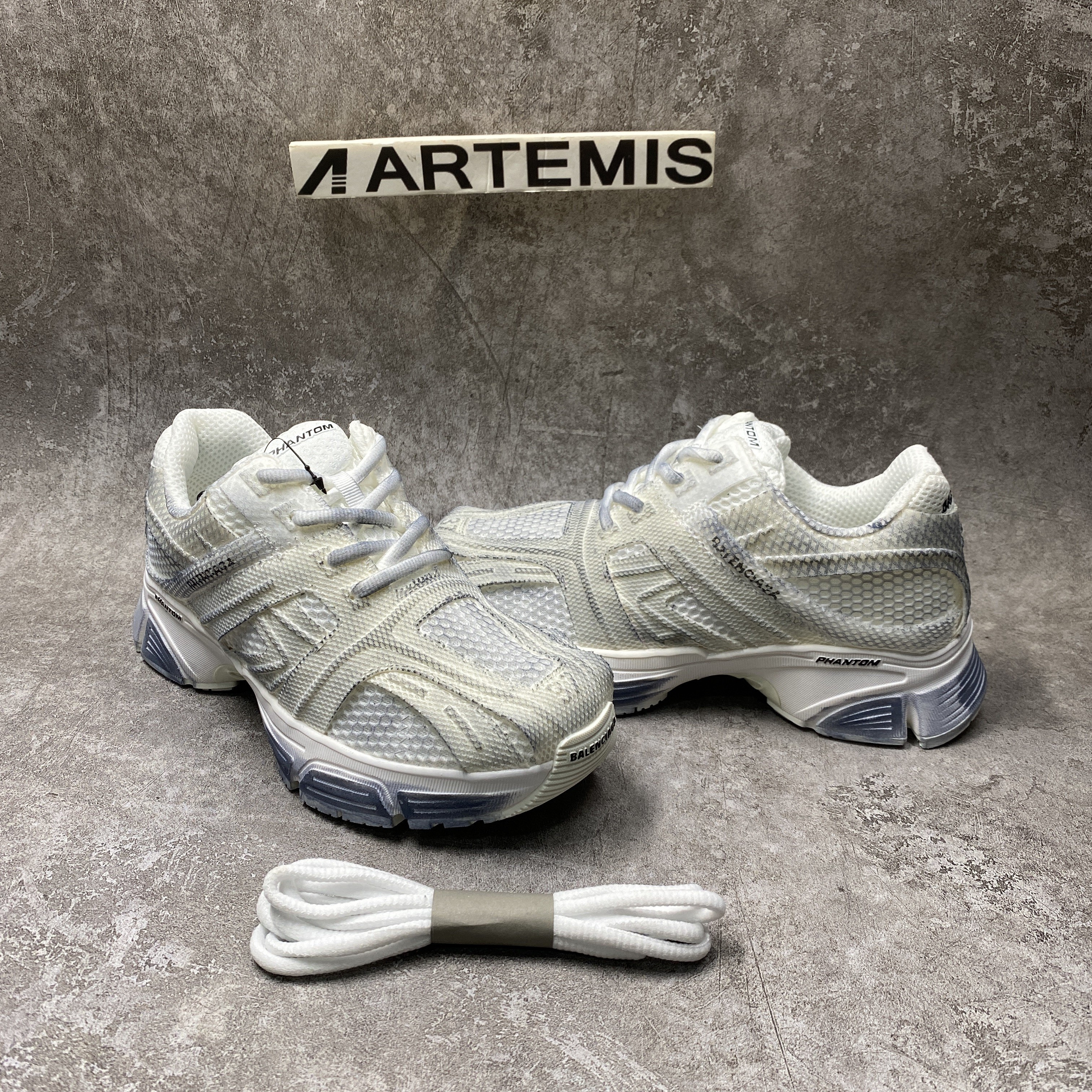 balenciga phanT0m trainers washed white