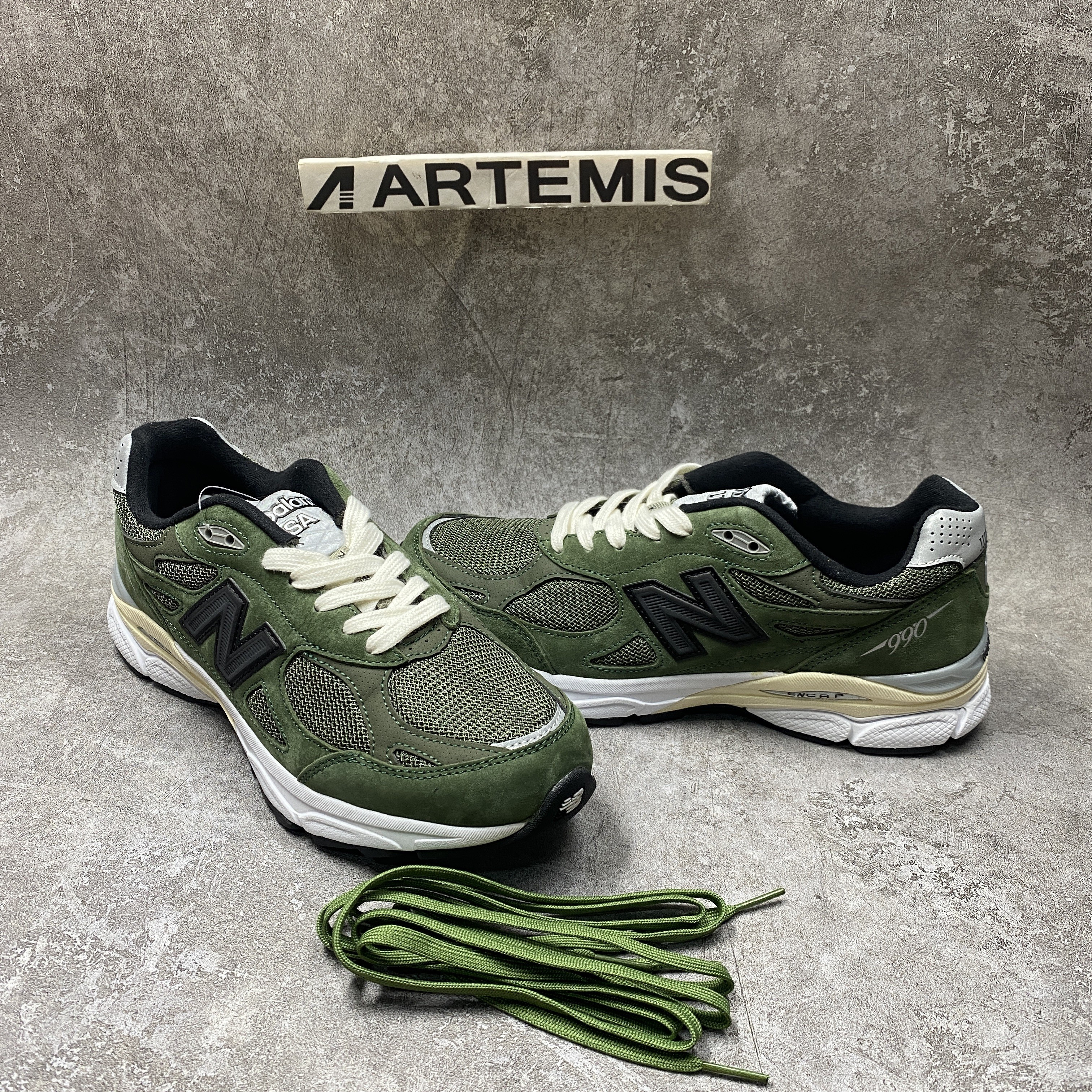 new Ba1an*e 990v3 jjjjound olive