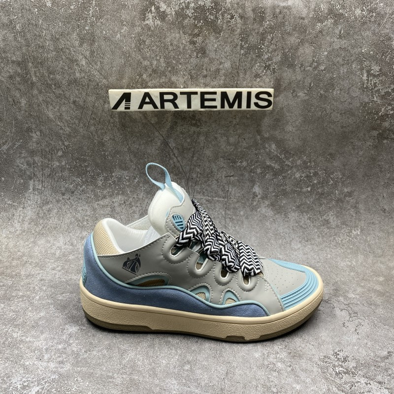 Lanu1n leather curb light blue gum