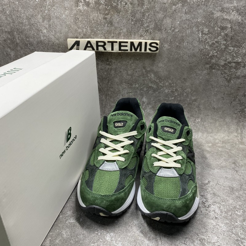 new Ba1an*e 992 jjjjound green