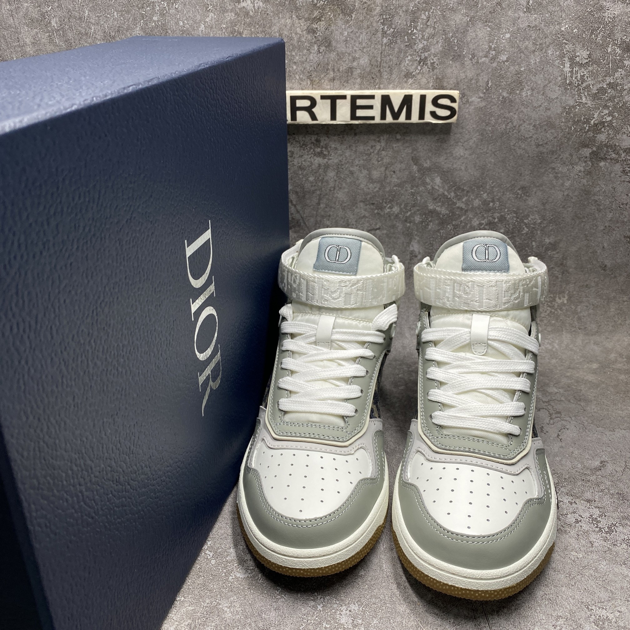 D*or b27 high 