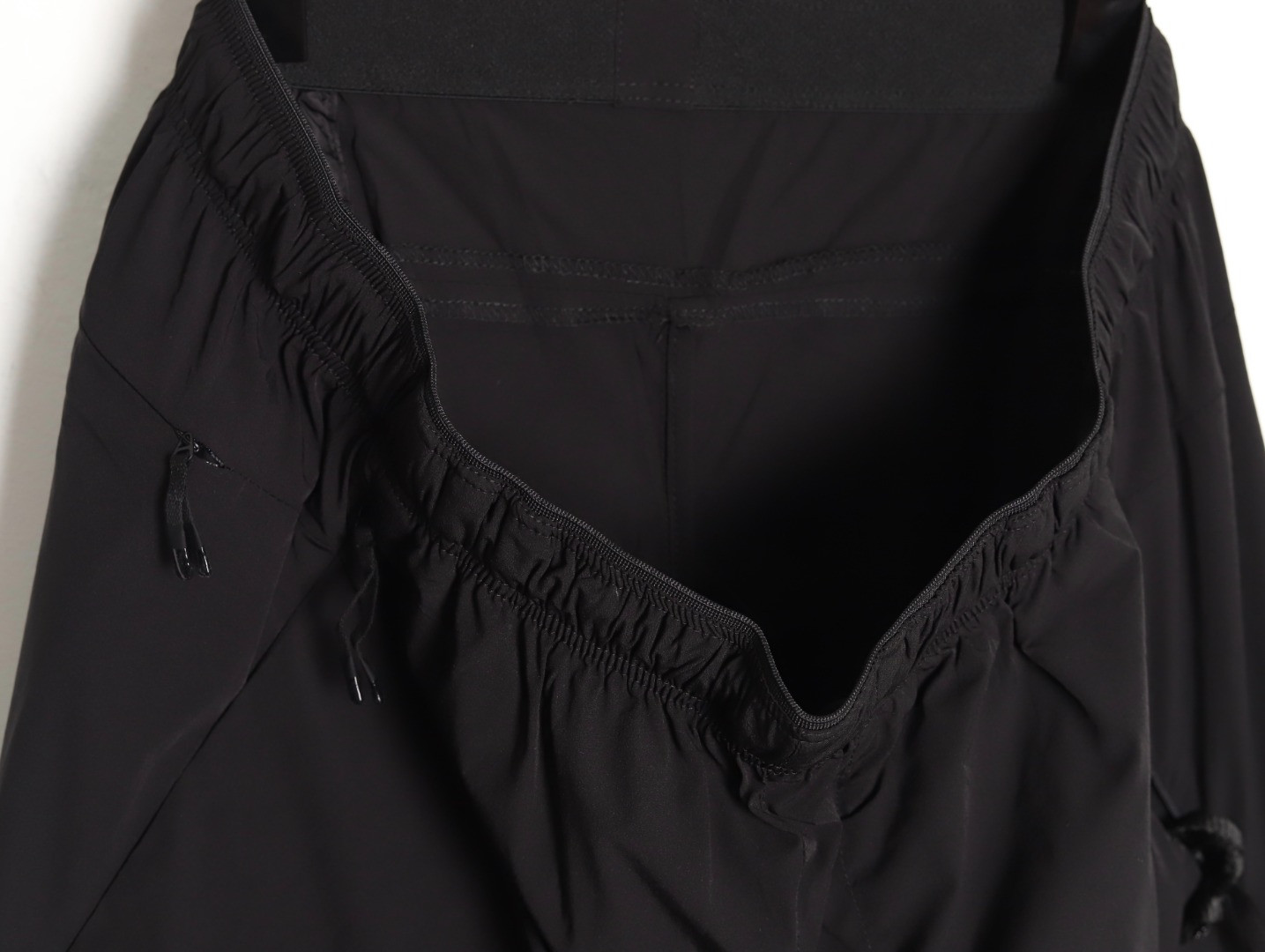 M0nc1er mc shorts