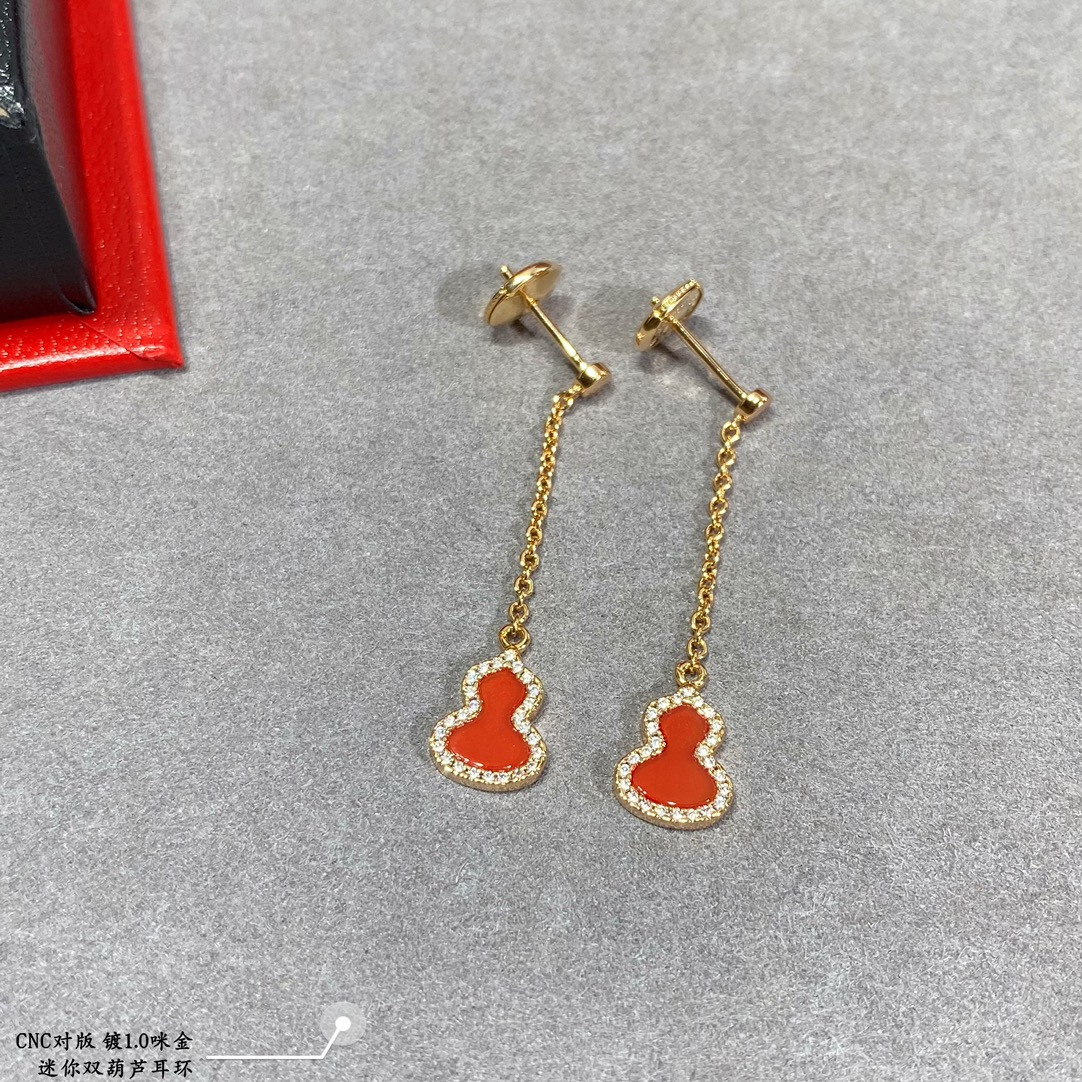 Qee1in mini gourd earrings