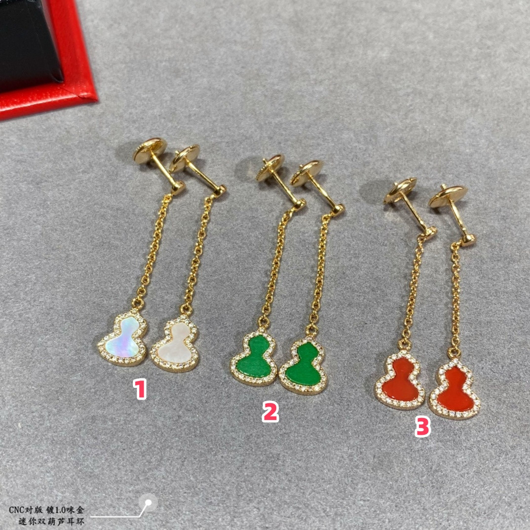 Qee1in mini gourd earrings