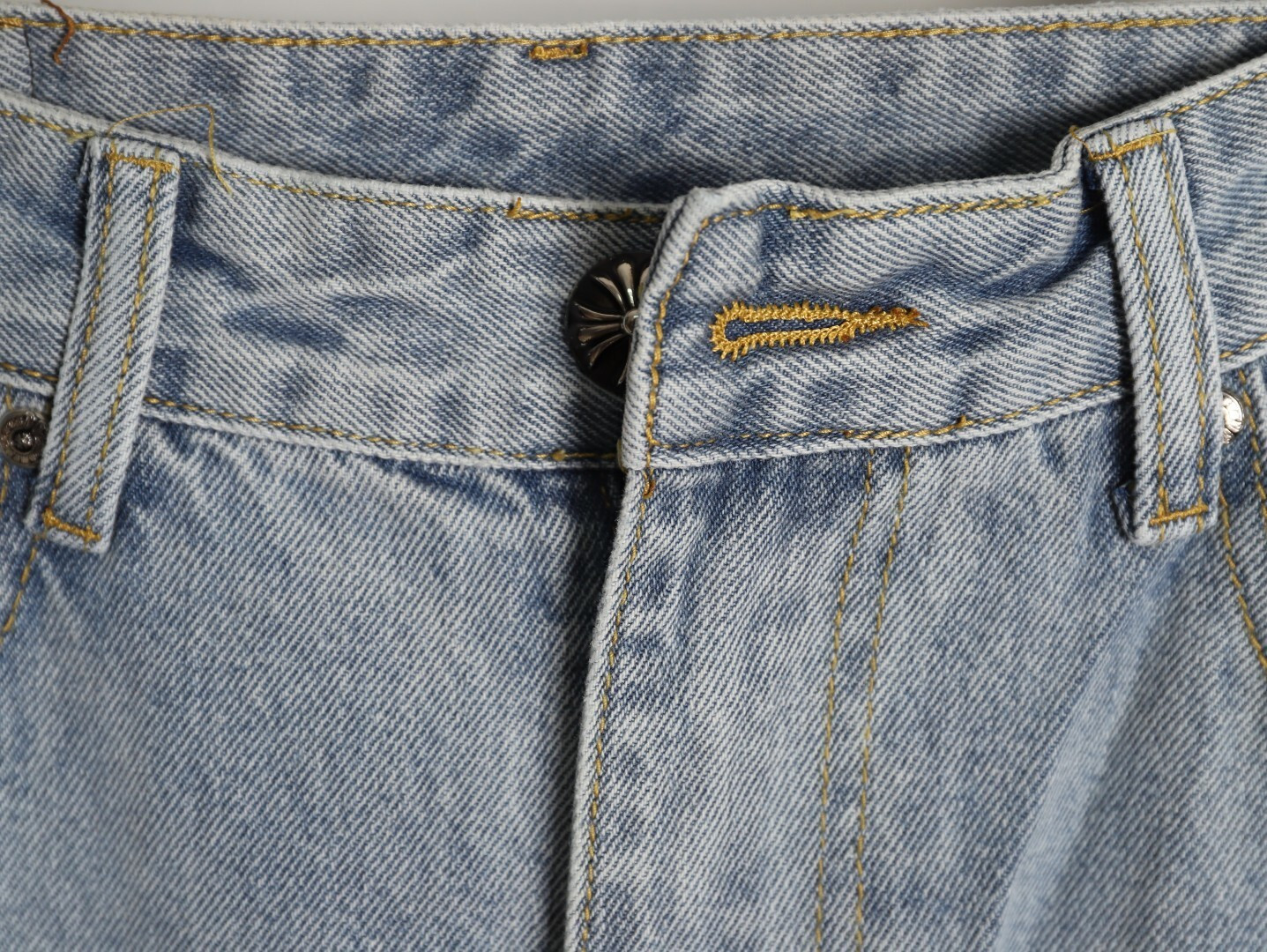 Ch**me He**ts jeans