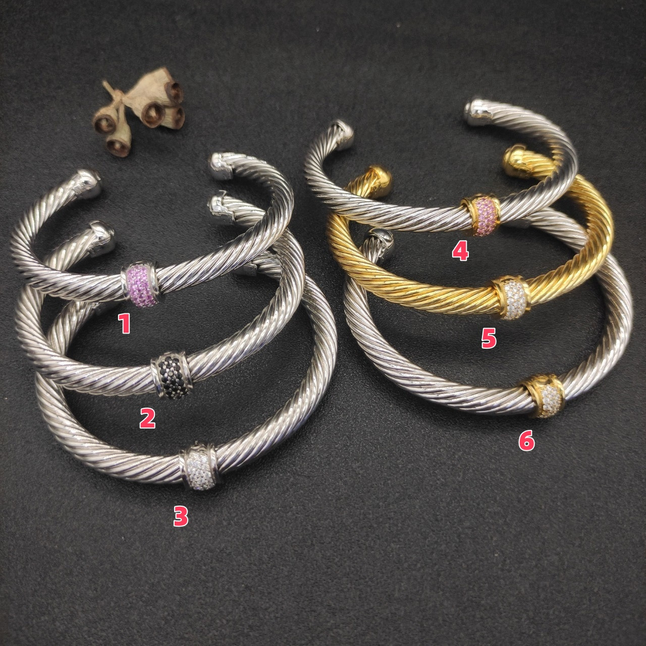 dau1d Yvrm*n 7mm round beads bracelet (wrist circumference 16-20cm)