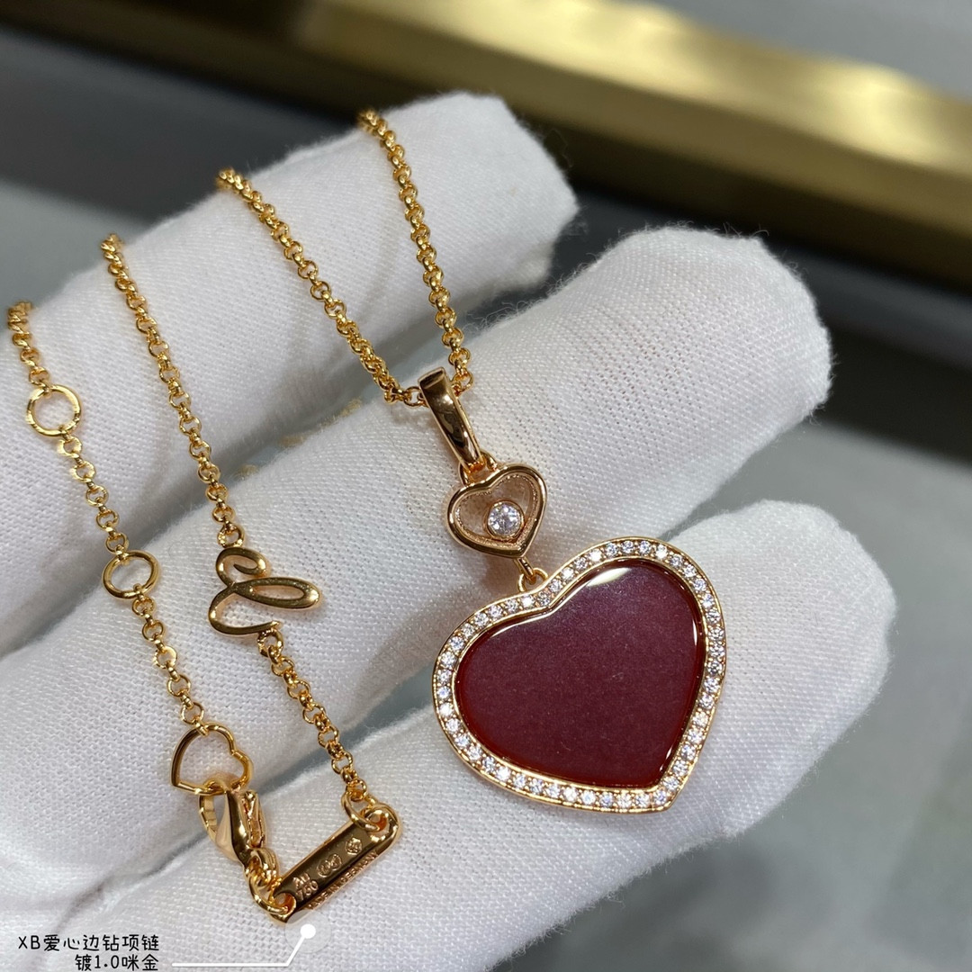 Ch0pard heart-shaped edge di*m*nd mother-of-pearl necklace