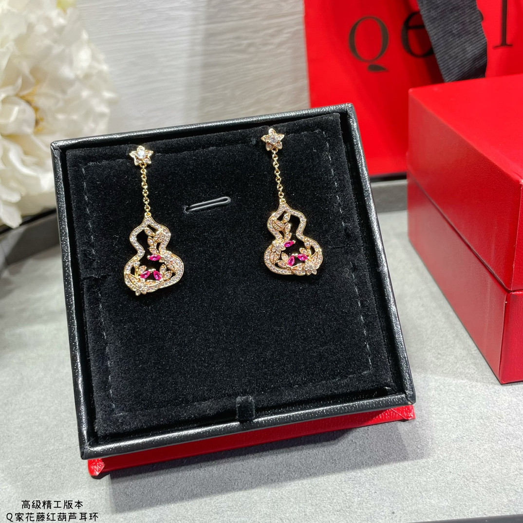 Qee1in vine gourd earrings