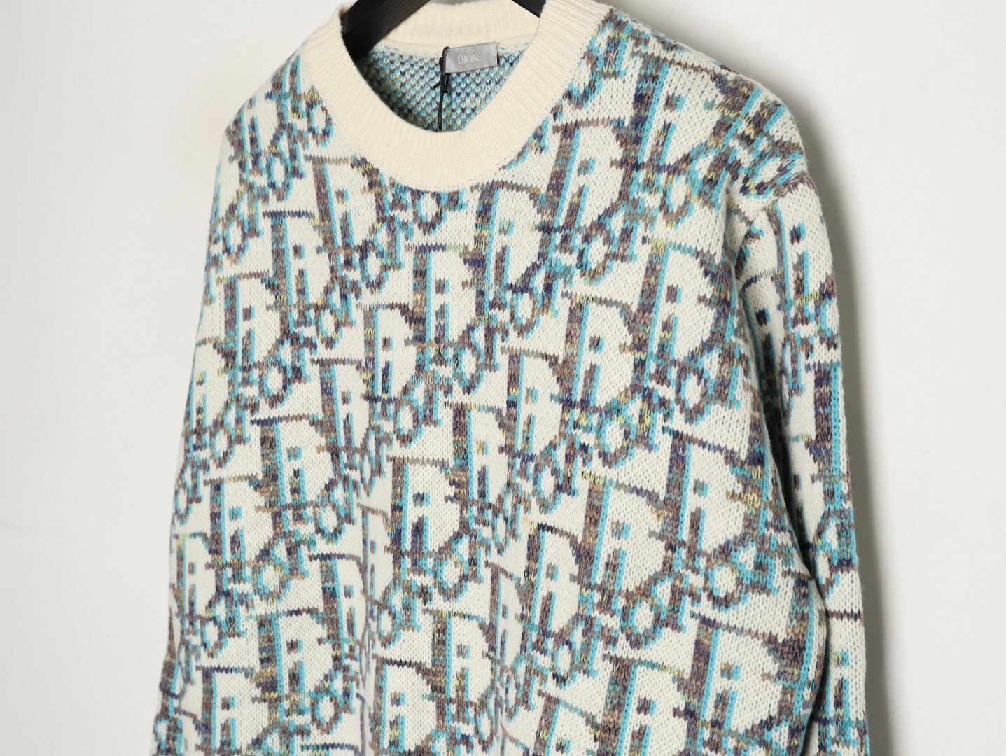 D*or 25ss sweaters