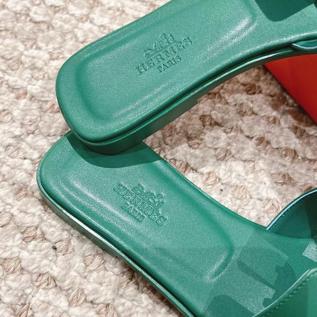 ua H**mes oran sandal