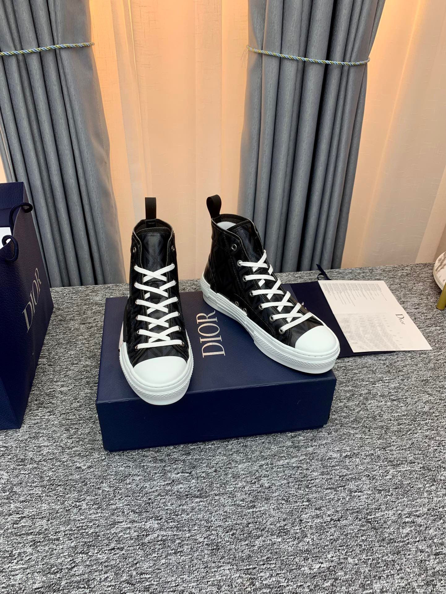 d*or b23 high top black cd Di*m*nd