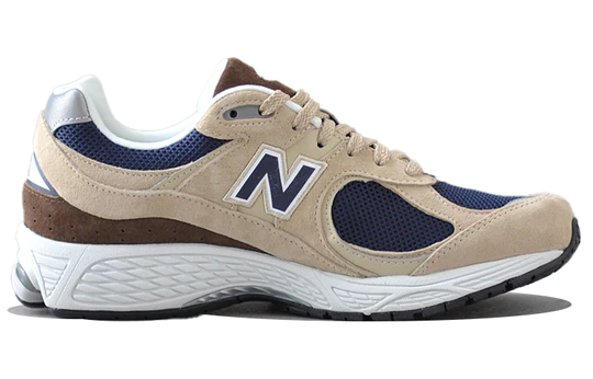 new Ba1an*e 2002r beige navy blue