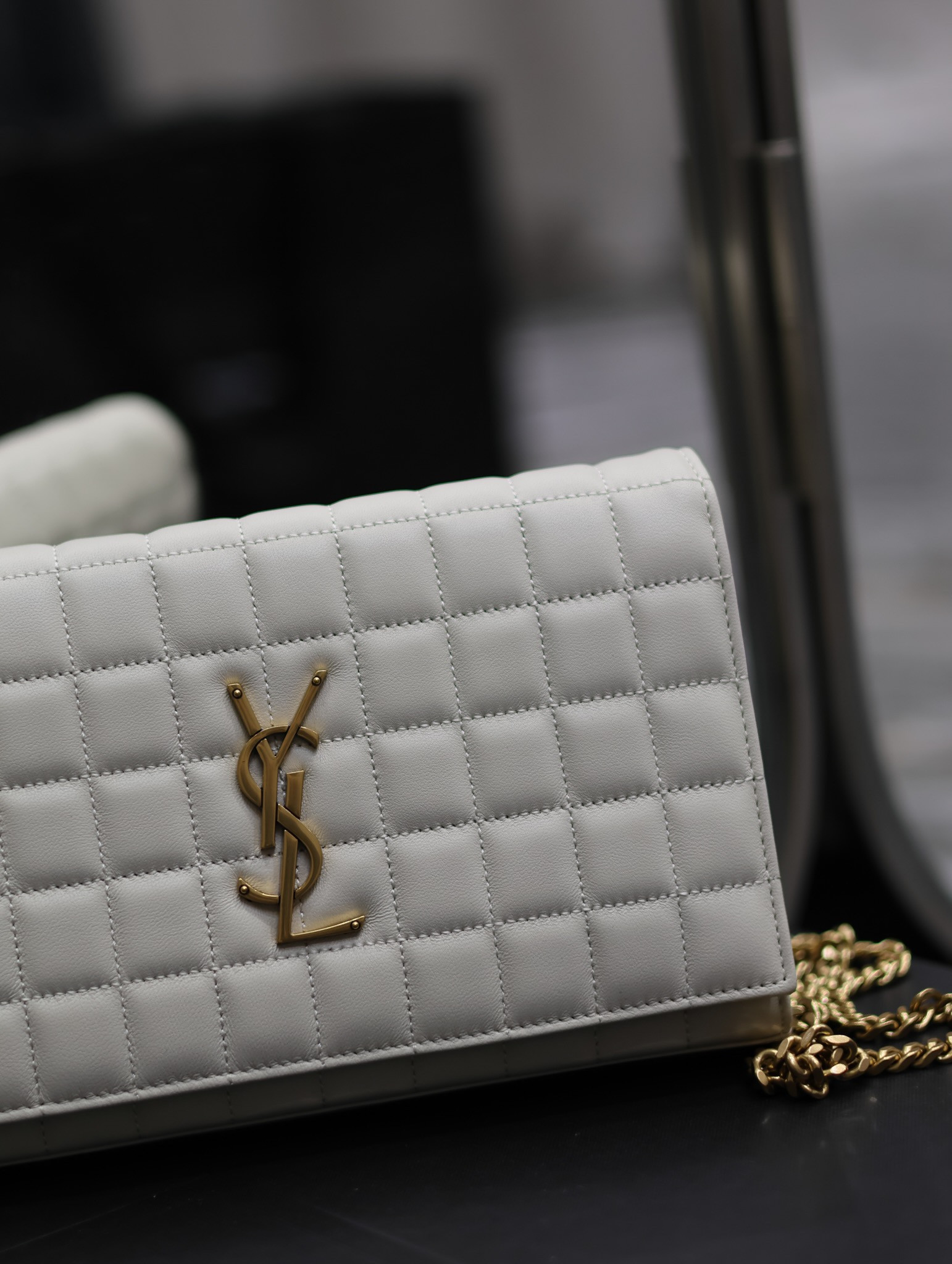 Y*L cassandre chain wallet white