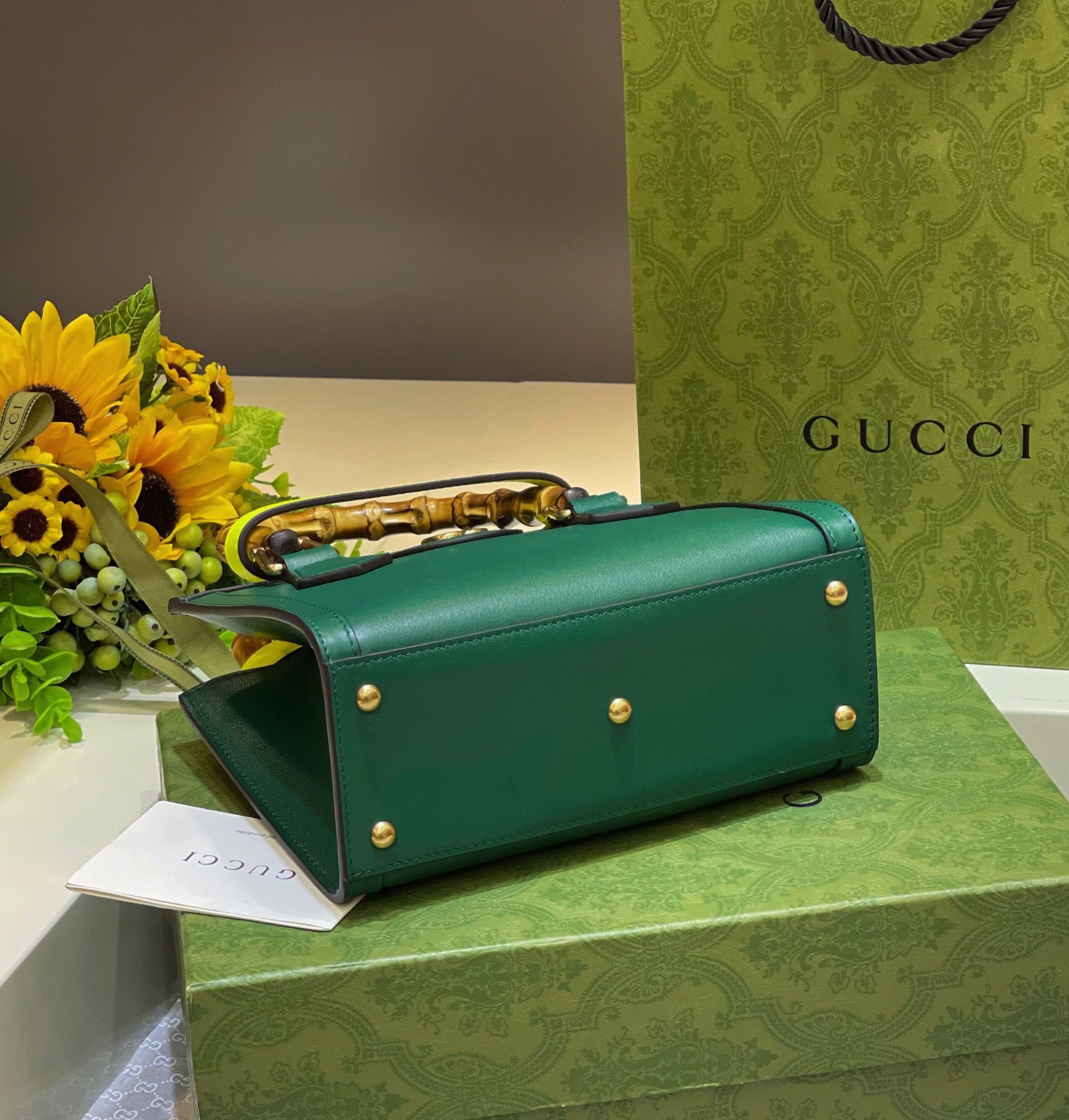 G*u*i diana mini tote bag green 20w x 16h x 10d cm