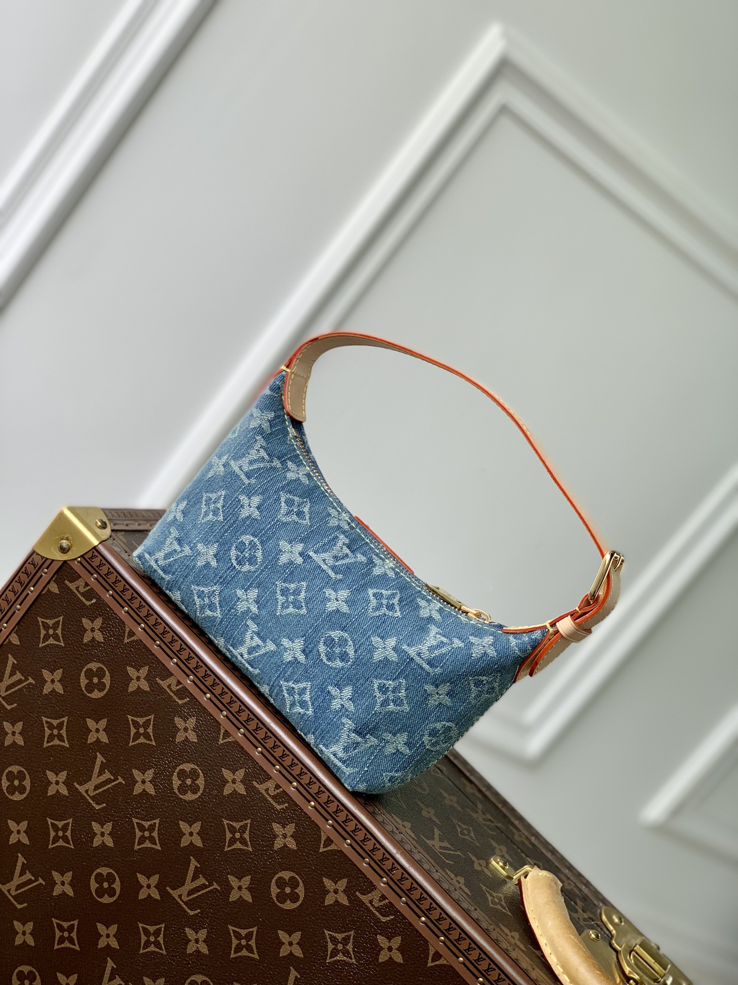 l0*is V*t0n m82949 hills pochette 18.5 x 11 x 6.6 cm