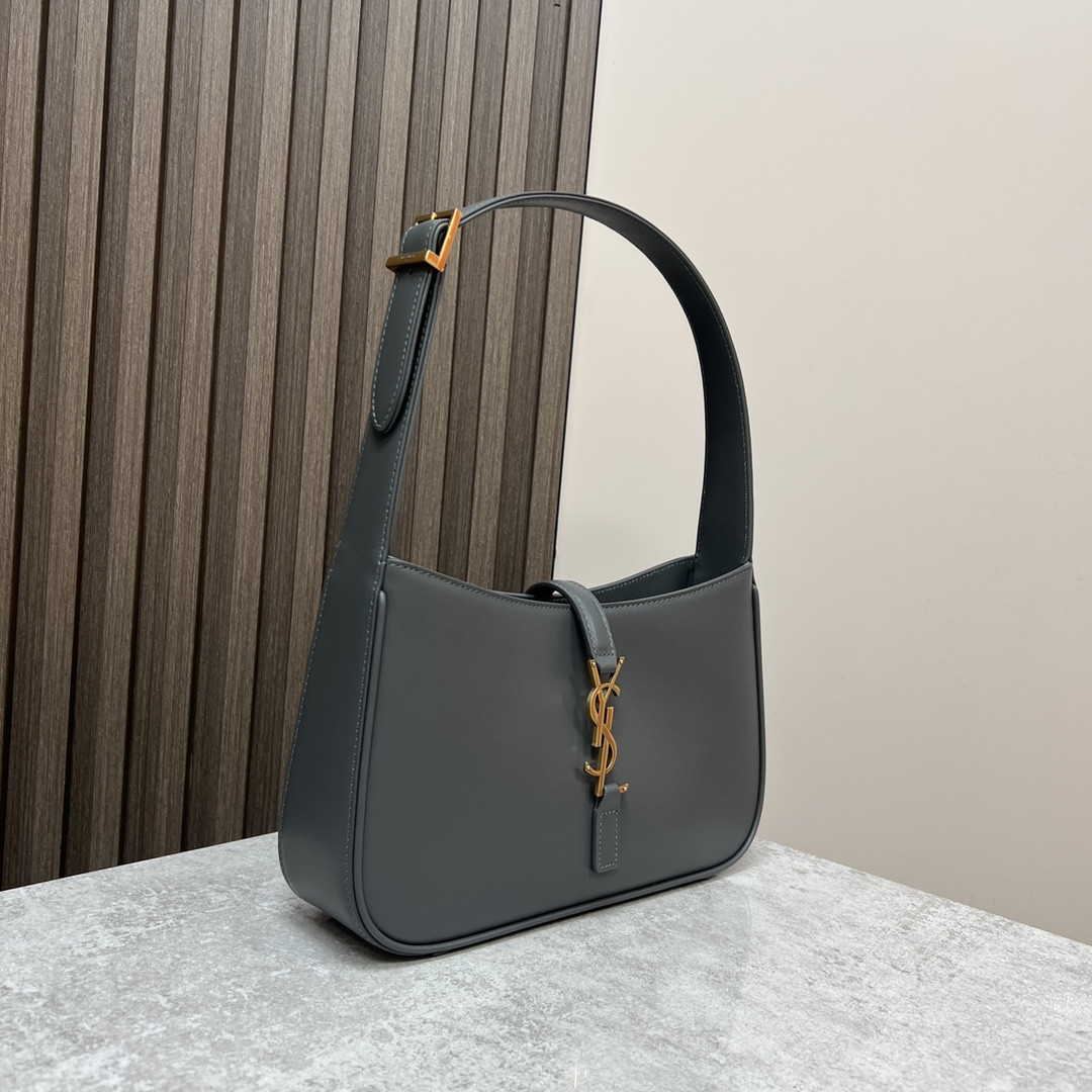 Y*L le 5 À 7 in smooth leather gray 9 x 6.3 x 2.5 inches
