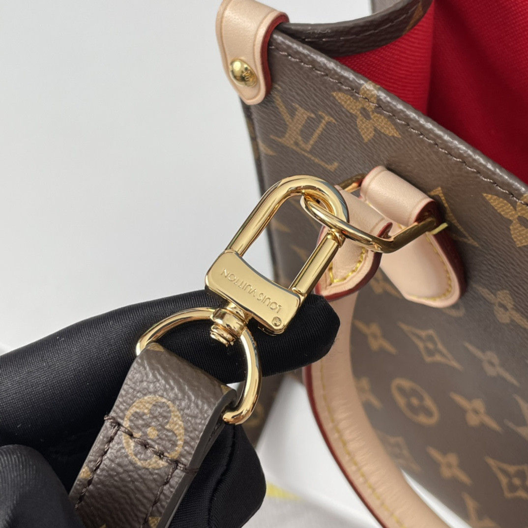 LV M45847 Sac Plat BB 21.5×22×9 cm