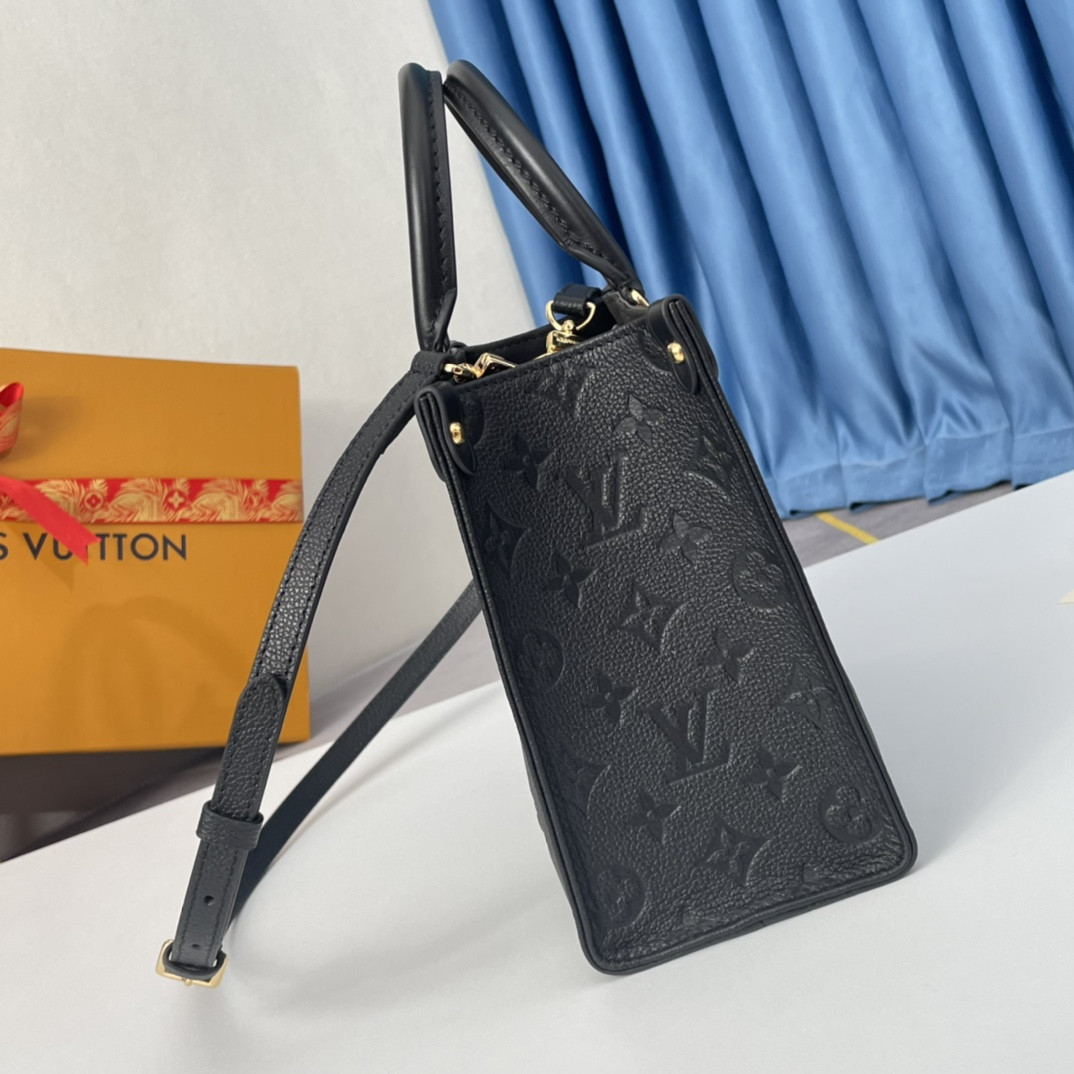LV M45653 Onthego PM 9.8 x 7.5 x 4.5 inches
