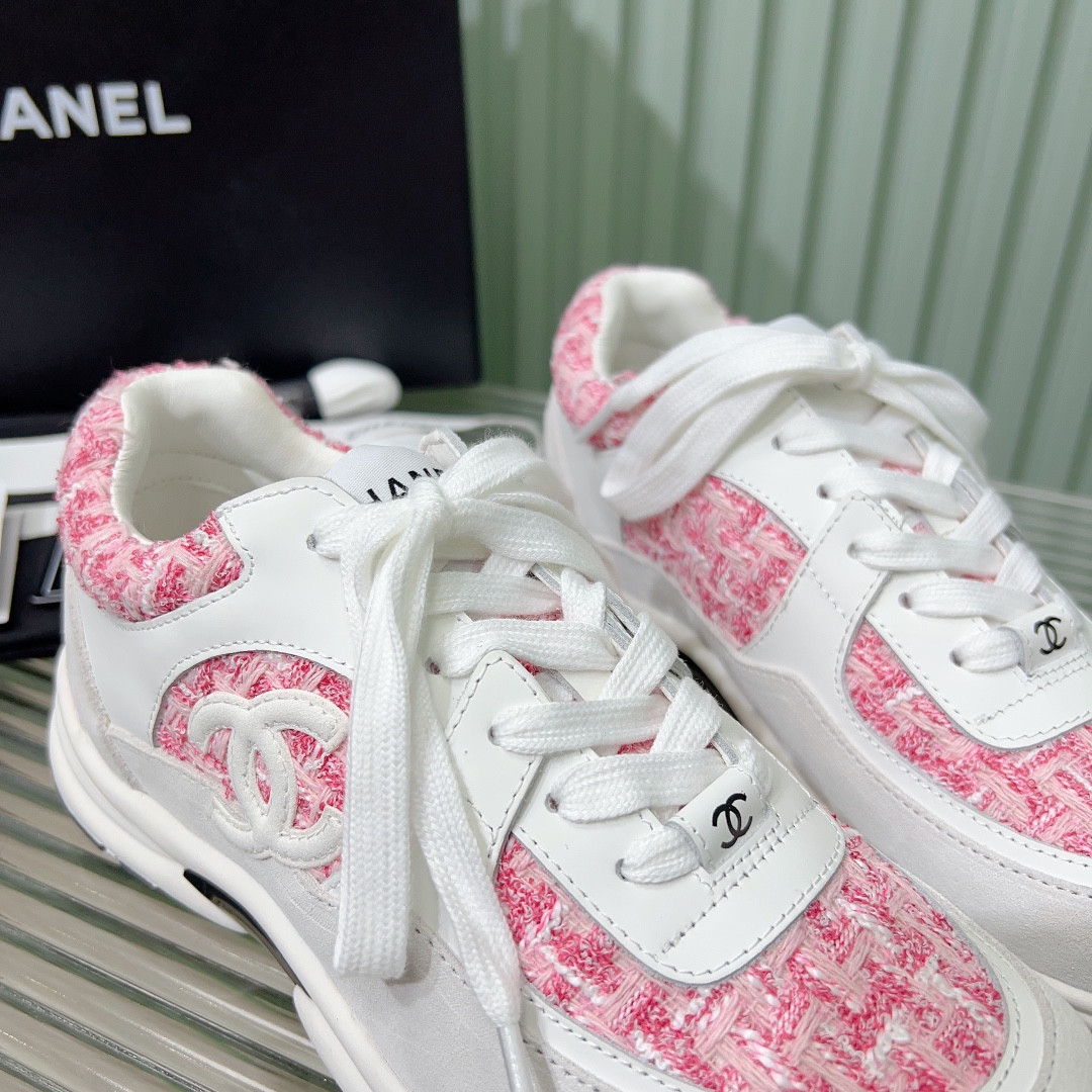 ua Ch*el sneakers tweed