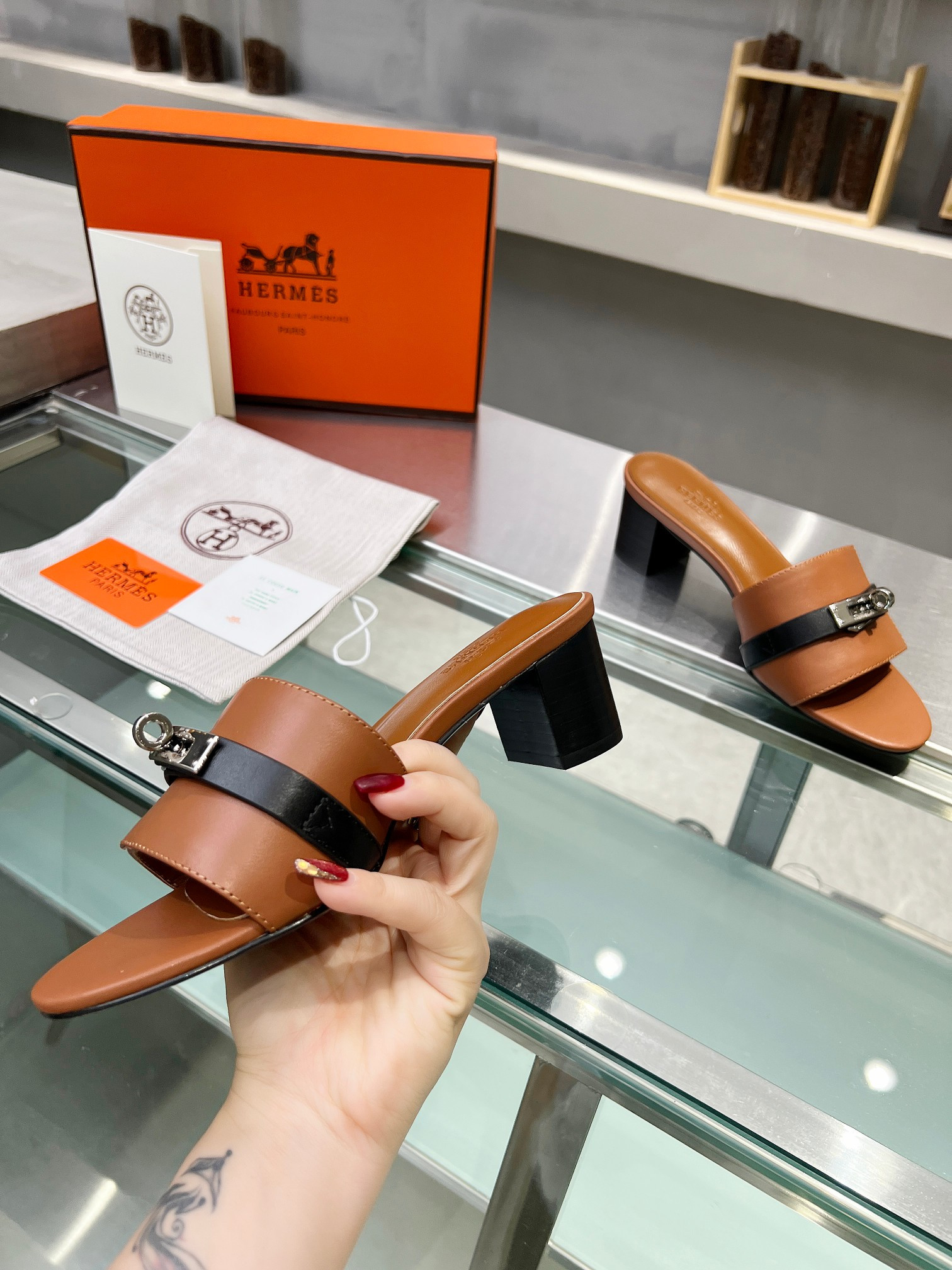 ua H**mes gigi 50 sandal