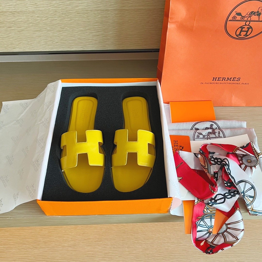 ua H**mes oran sandal