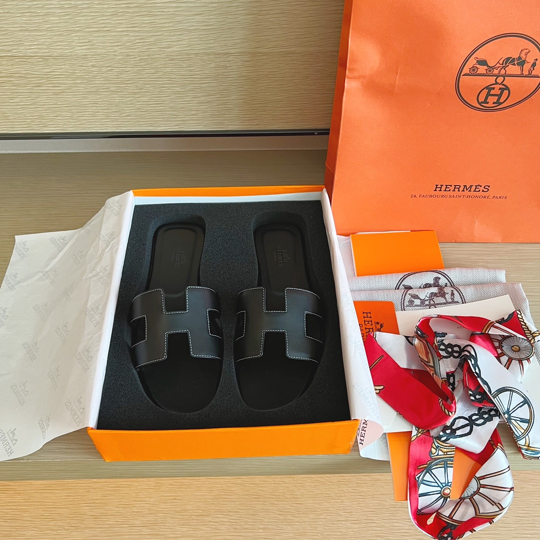 ua H**mes oran sandal