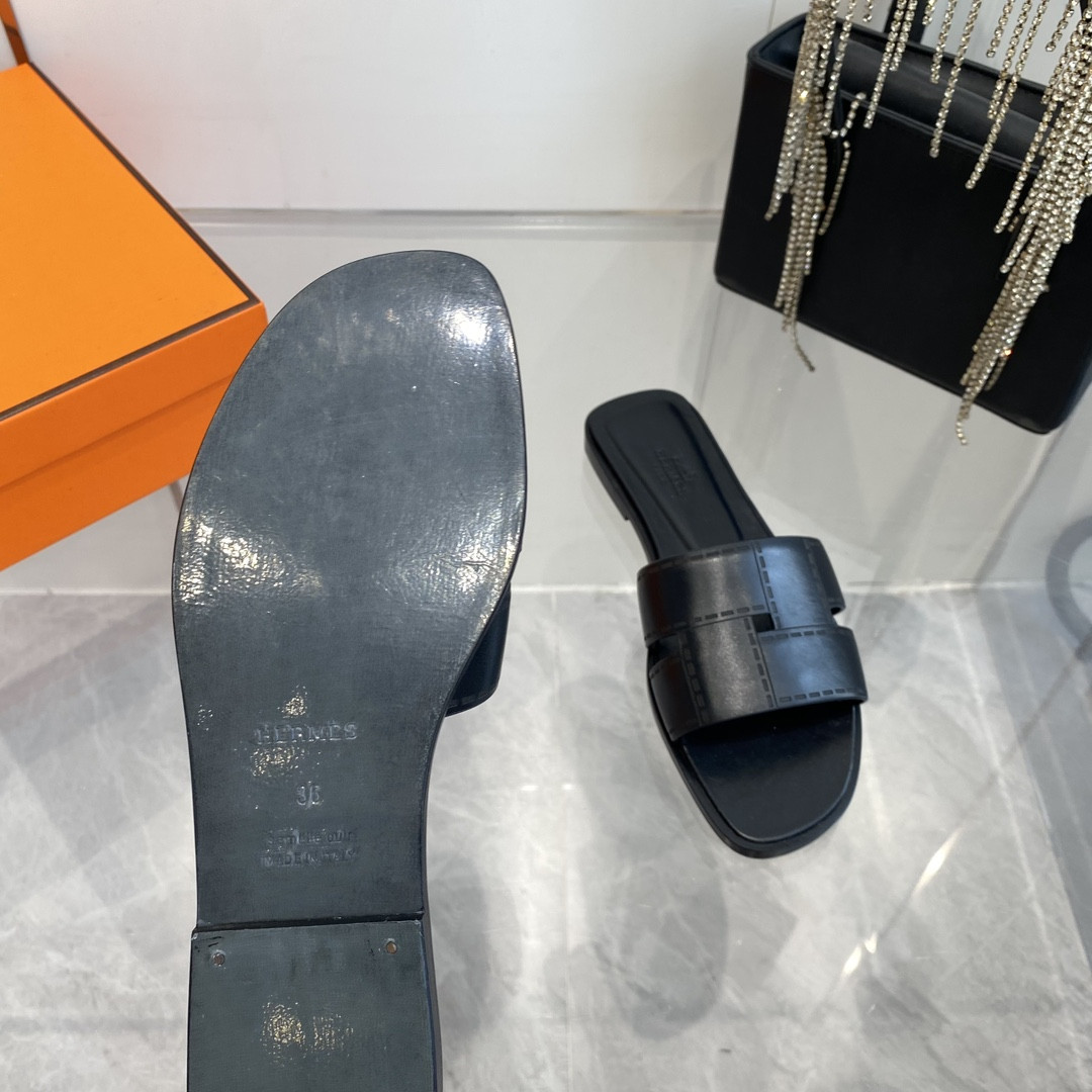 ua H**mes idioma sandal