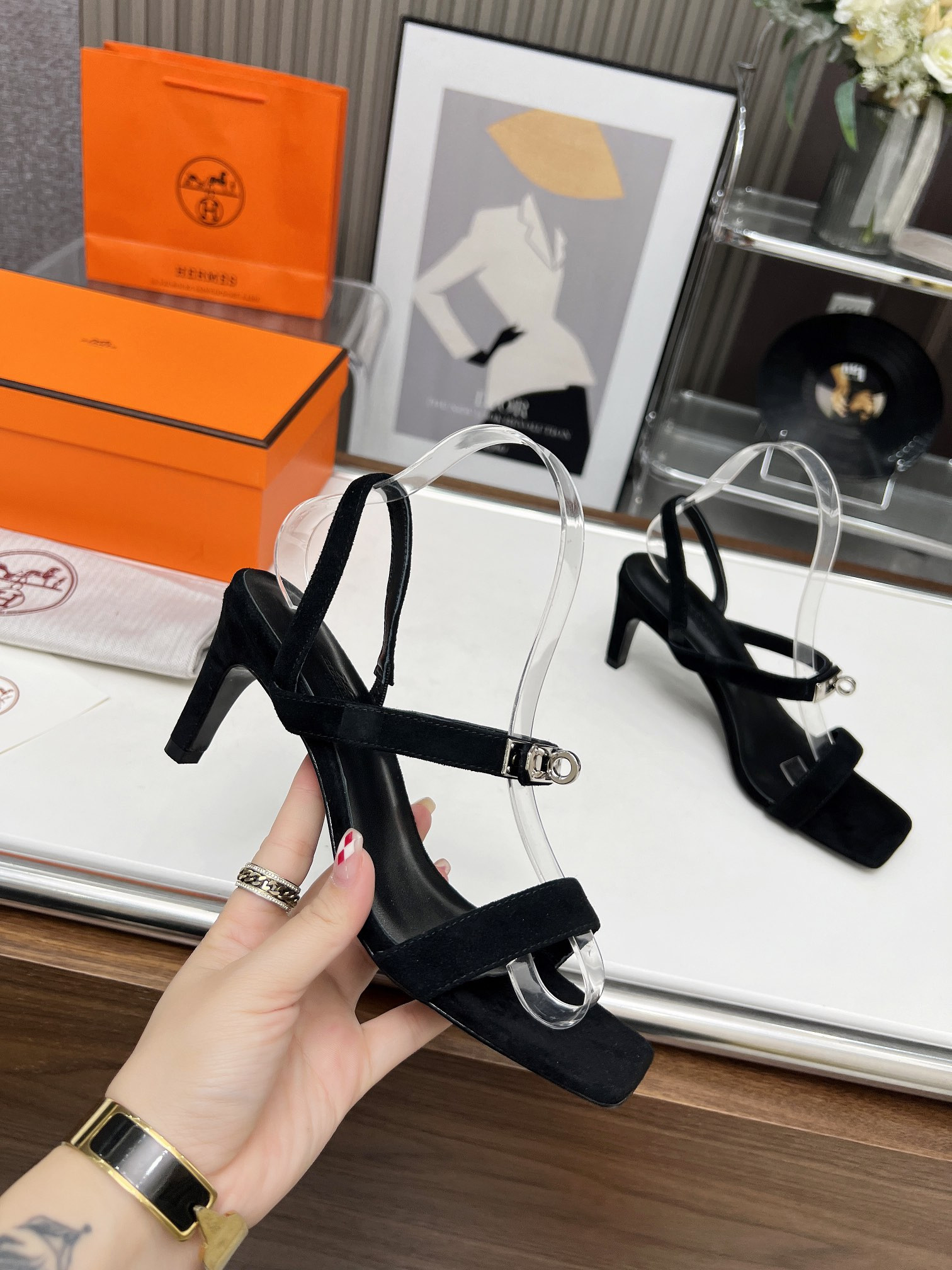 ua H**mes glamour 95 sandal