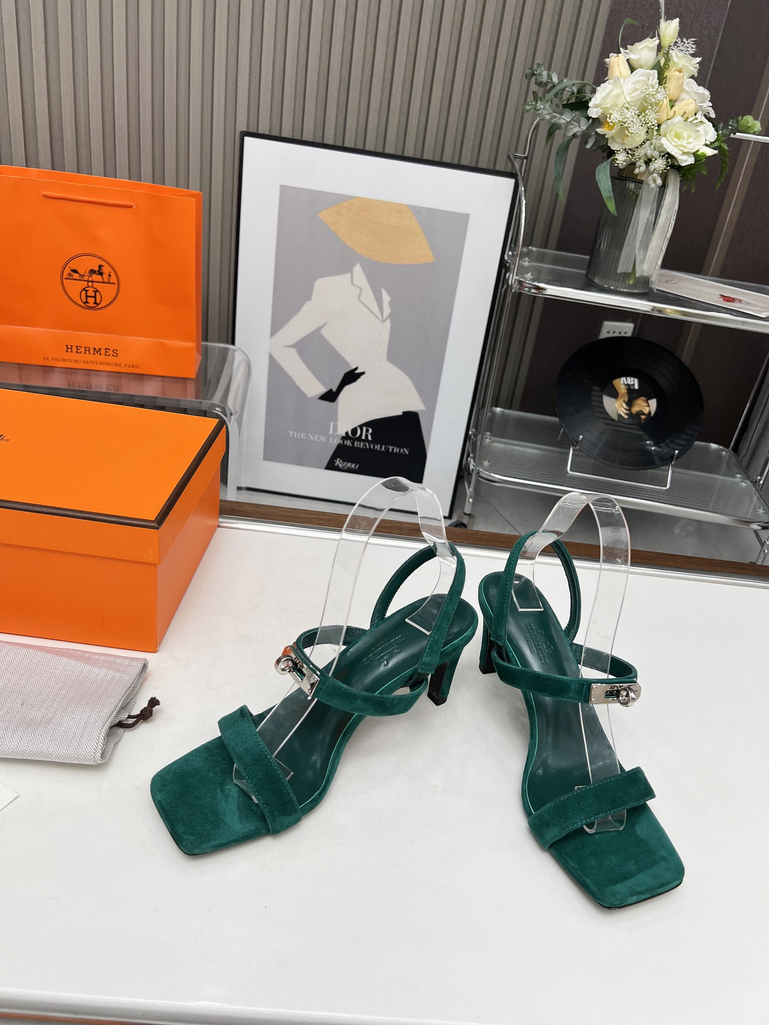 ua H**mes glamour 95 sandal