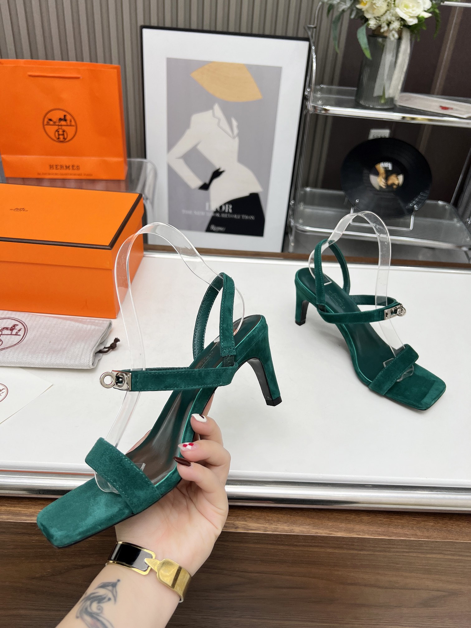 ua H**mes glamour 95 sandal