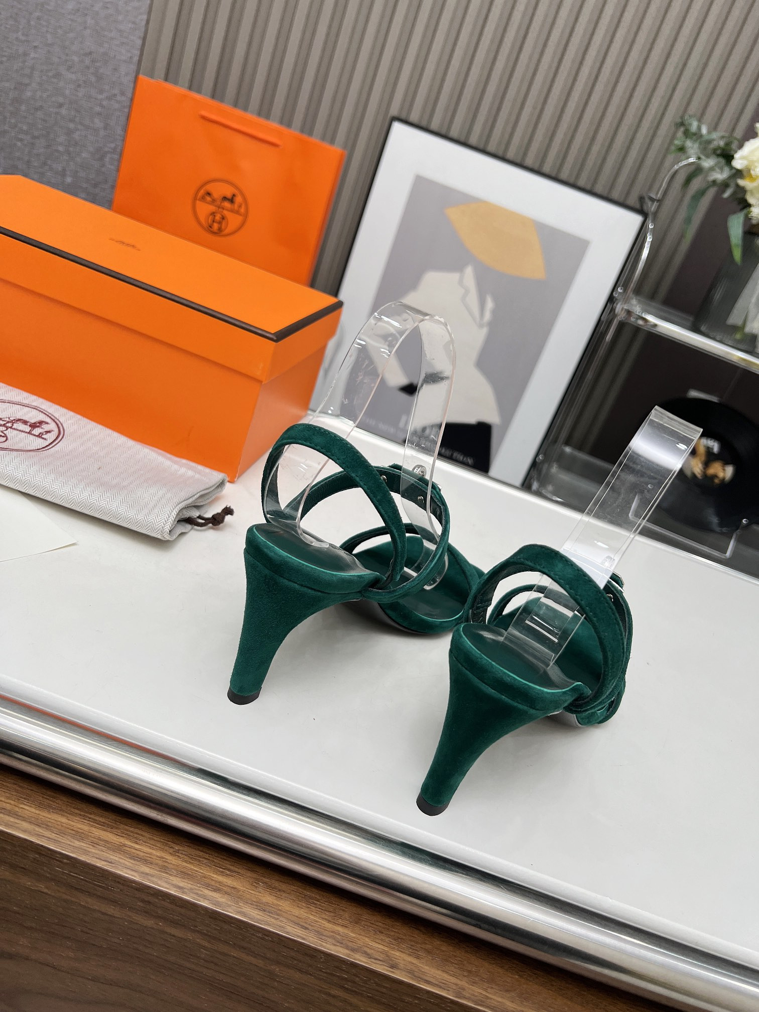 ua H**mes glamour 95 sandal