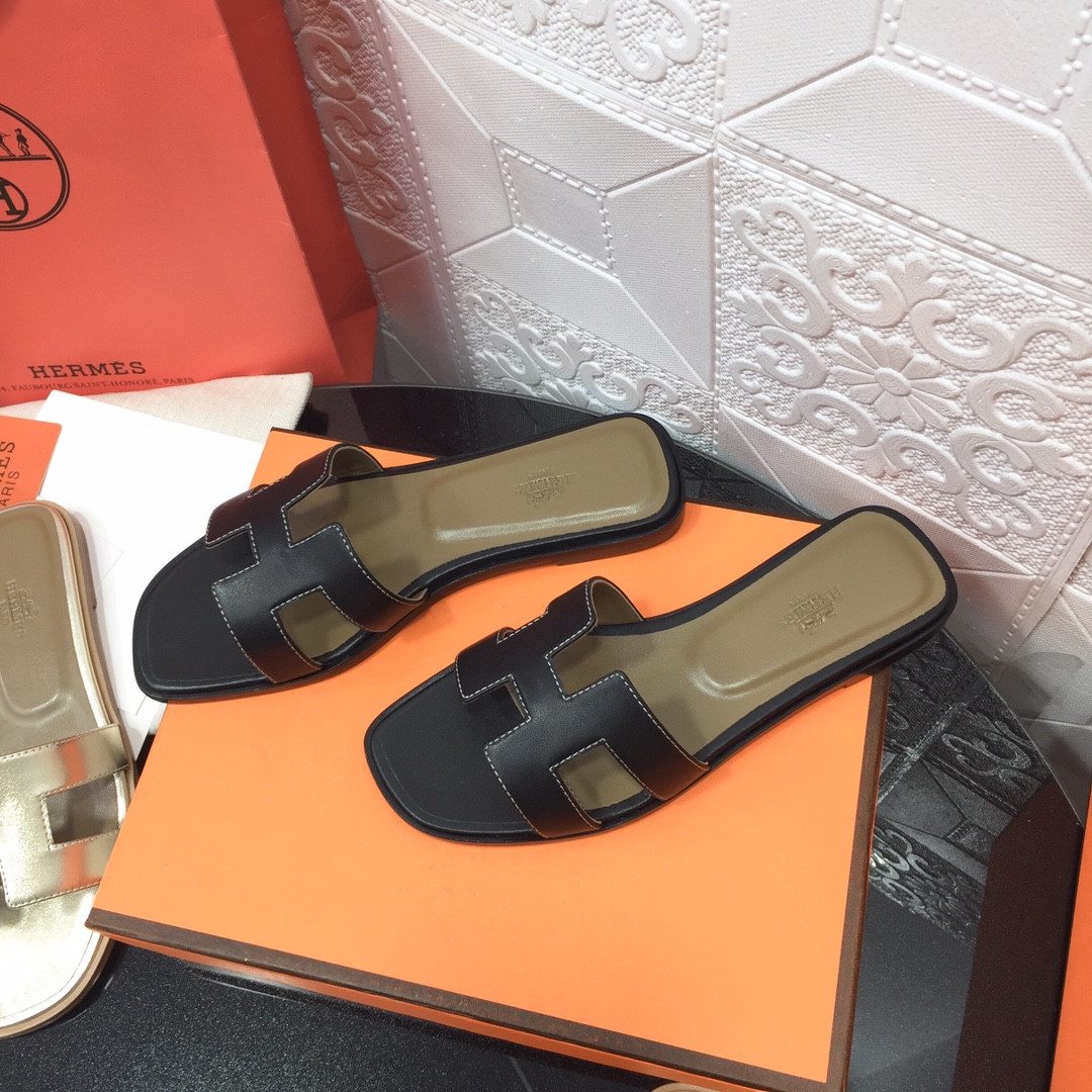 ua H**mes oran sandal