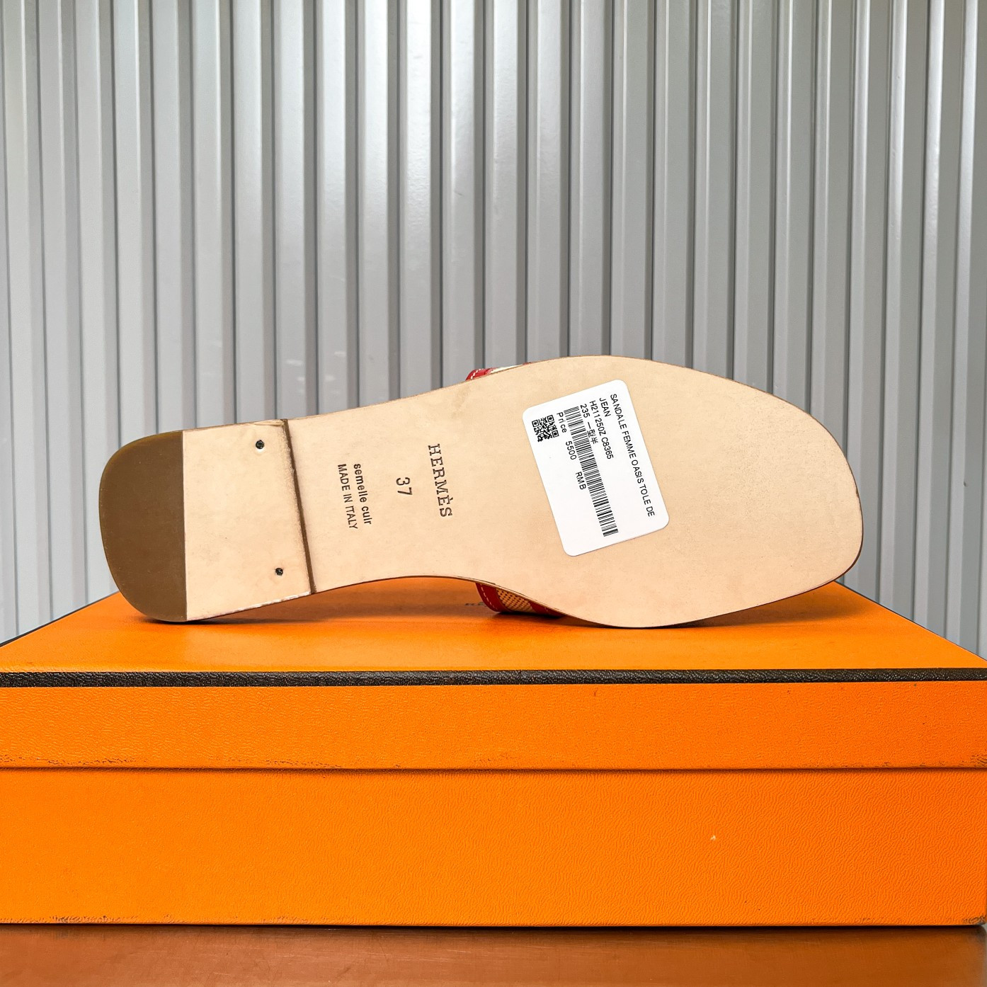 ua H**mes oran sandal