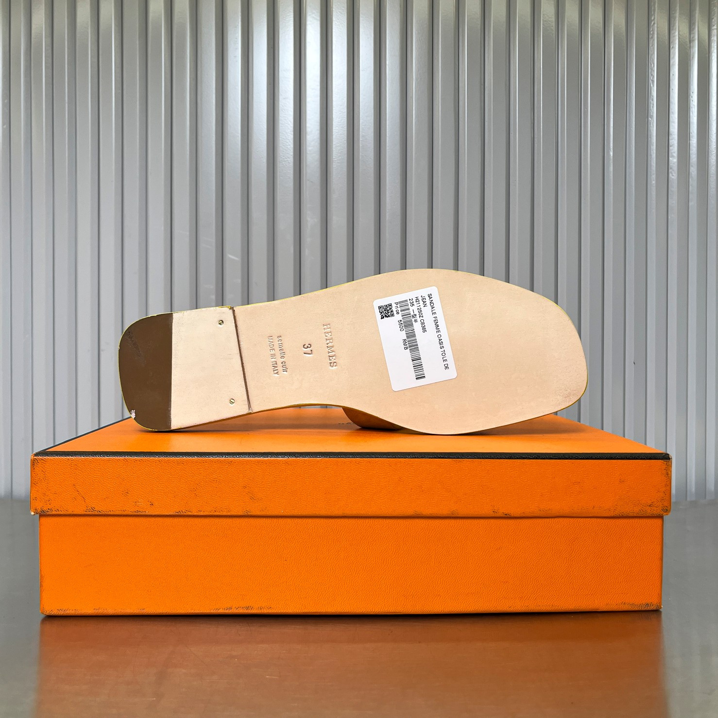 ua H**mes oran sandal